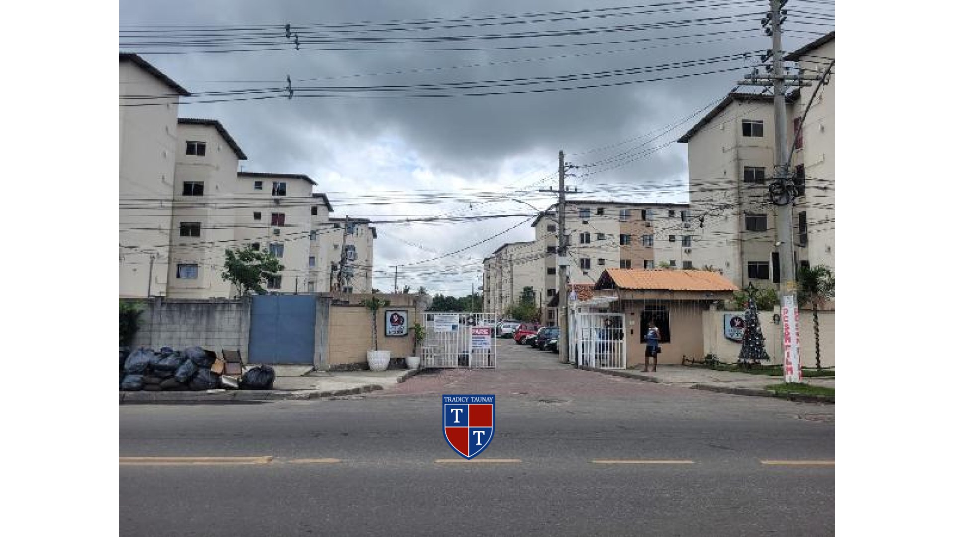 APARTAMENTO em SANTA CRUZ