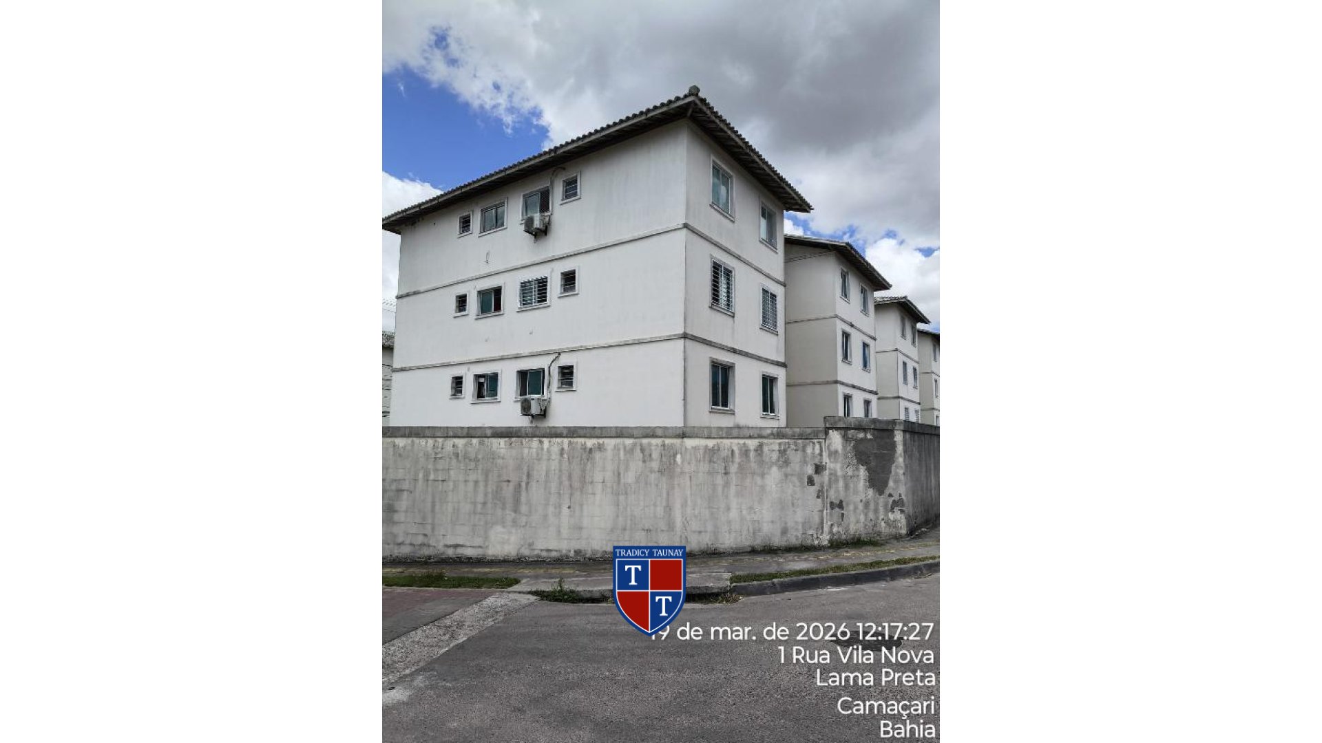APARTAMENTO em LAMA PRETA