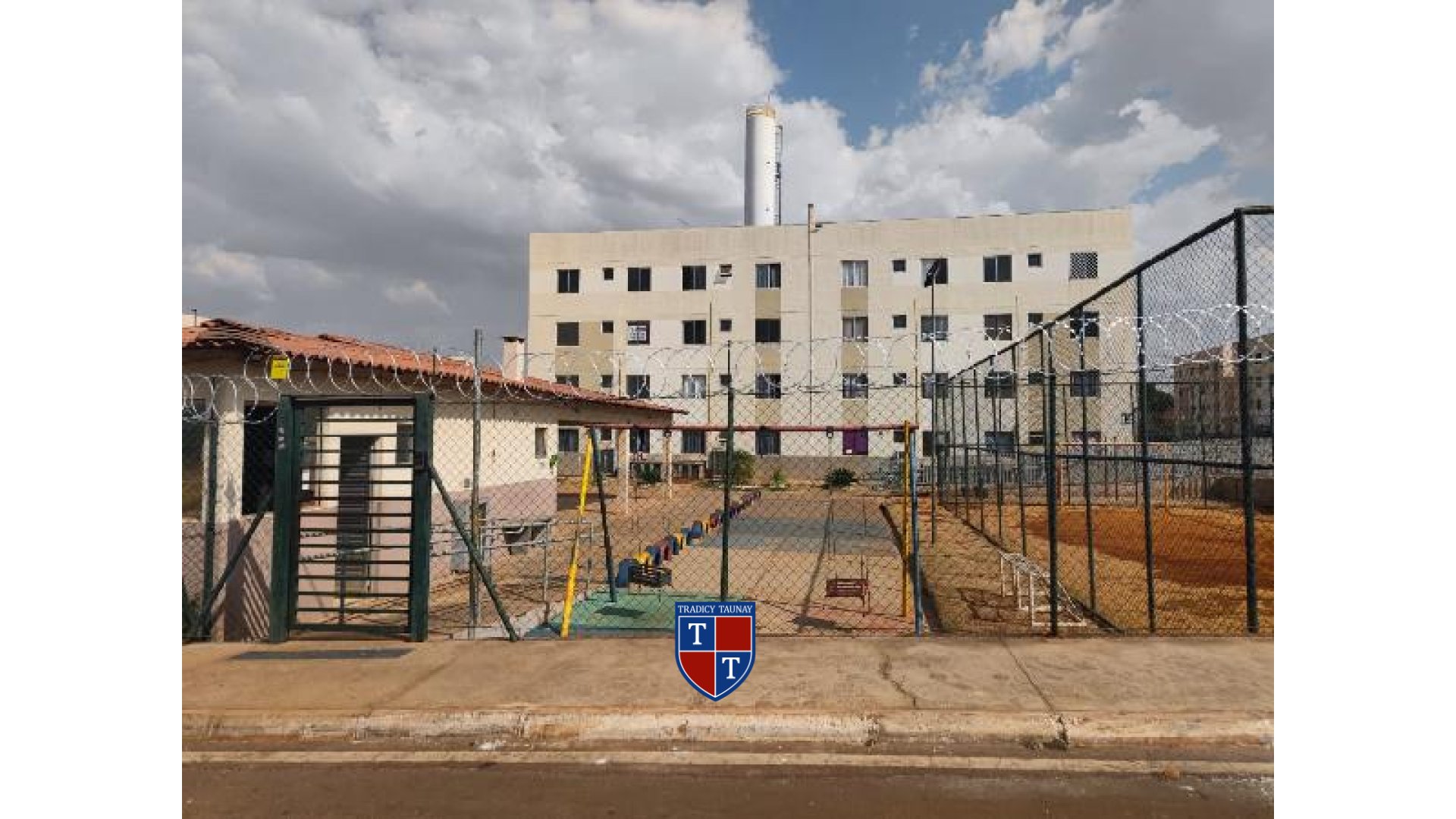 Foto 1 de APARTAMENTO em LOTEAMENTO RAQUEL PIMENTEL - Imóvel Retomado Caixa