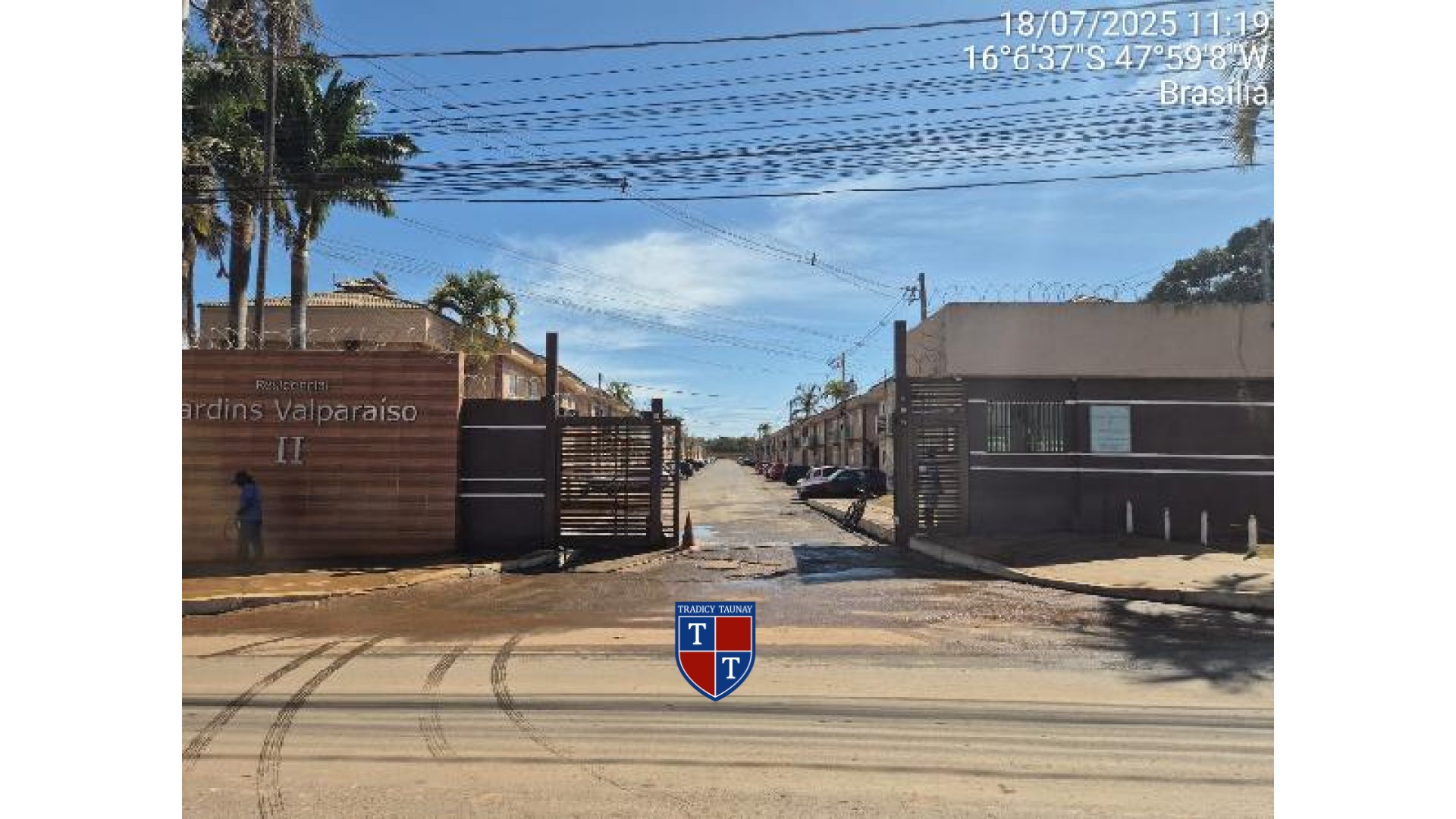Foto 1 de APARTAMENTO em CHACARAS E MANSOES SANTA MARIA - Imóvel Retomado Caixa