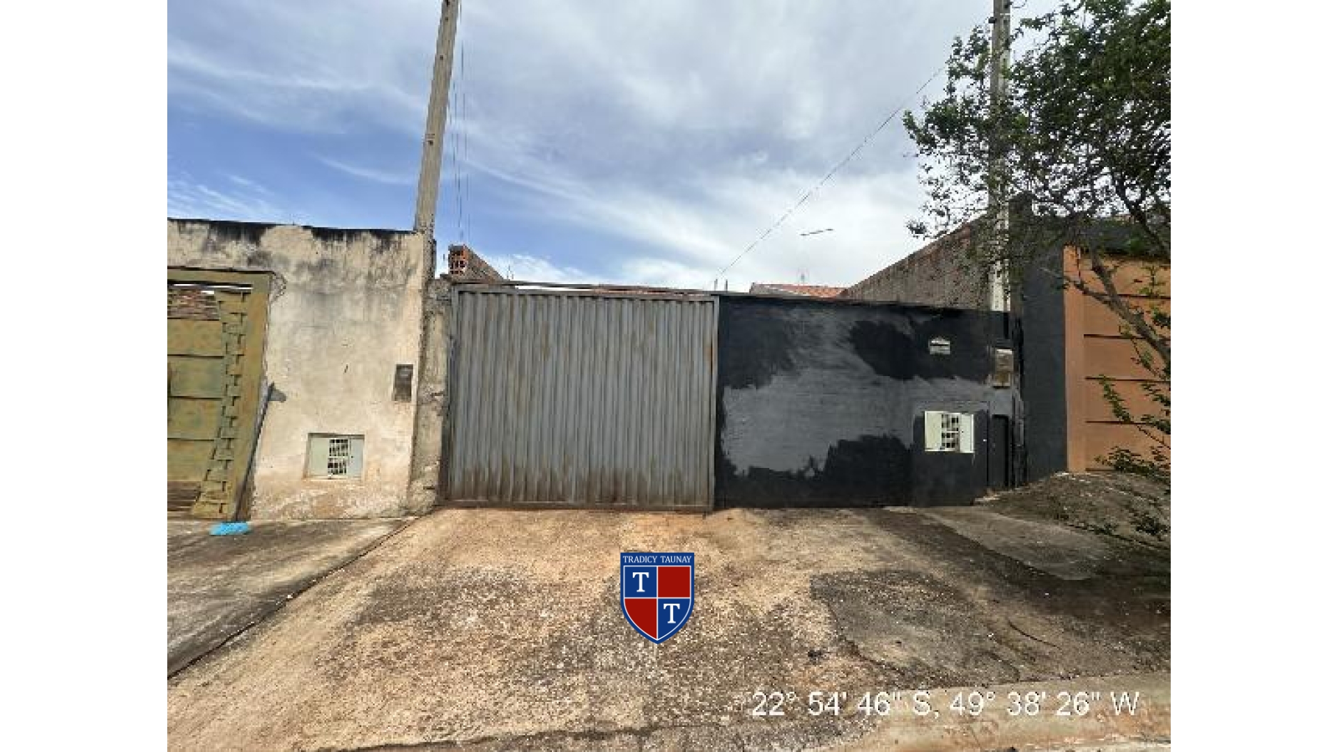 Foto 1 de CASA em RESIDENCIAL CALIFORNIA, SANTA CRUZ DO RIO PARDO/SP - Imóvel Retomado CAIXA Ref 8787702908626