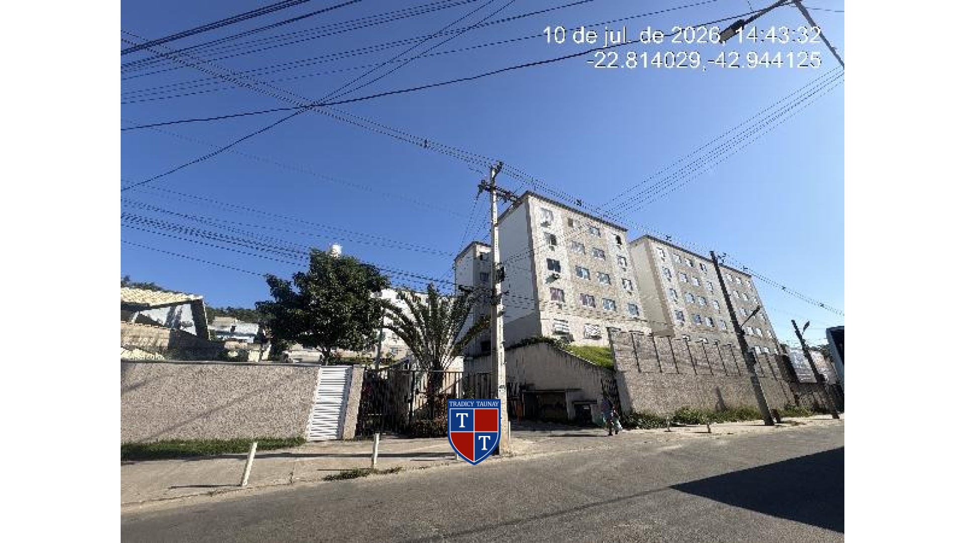 APARTAMENTO em MONJOLOS