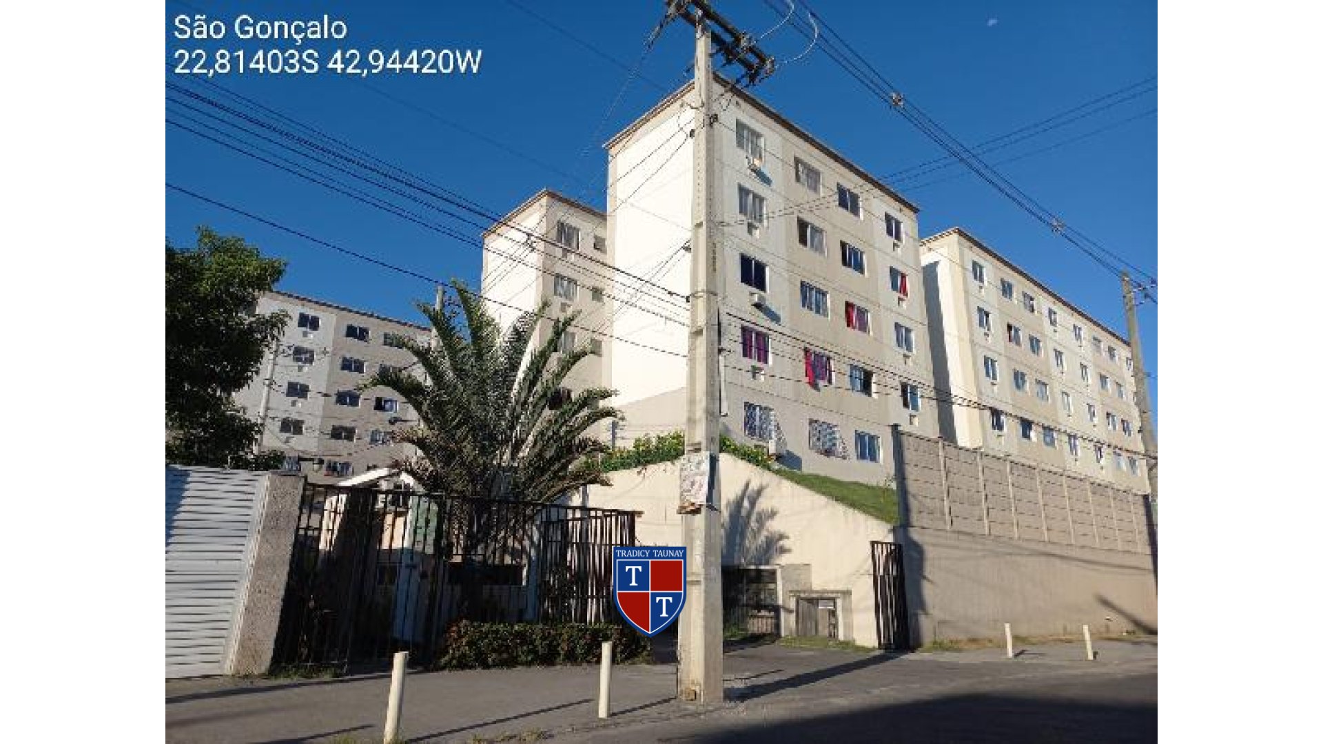 Foto 1 de APARTAMENTO em MONJOLOS - Imóvel Retomado Caixa