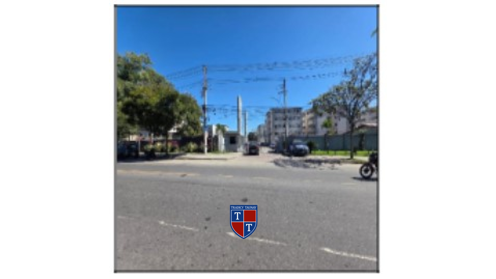 APARTAMENTO em SANTA CRUZ
