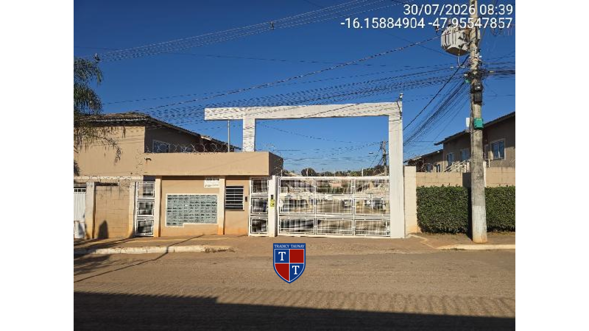 APARTAMENTO em PARQUE ESTRELA DALVA IX
