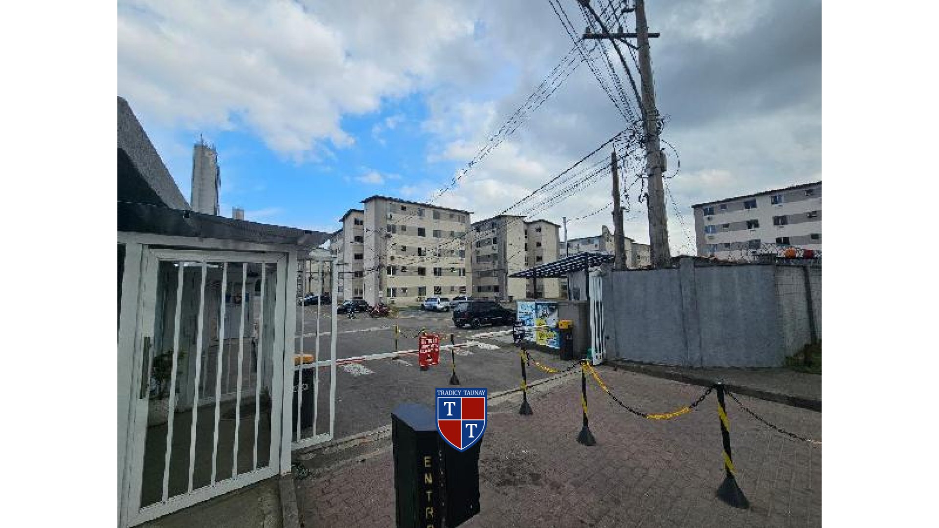 APARTAMENTO em SANTA CRUZ