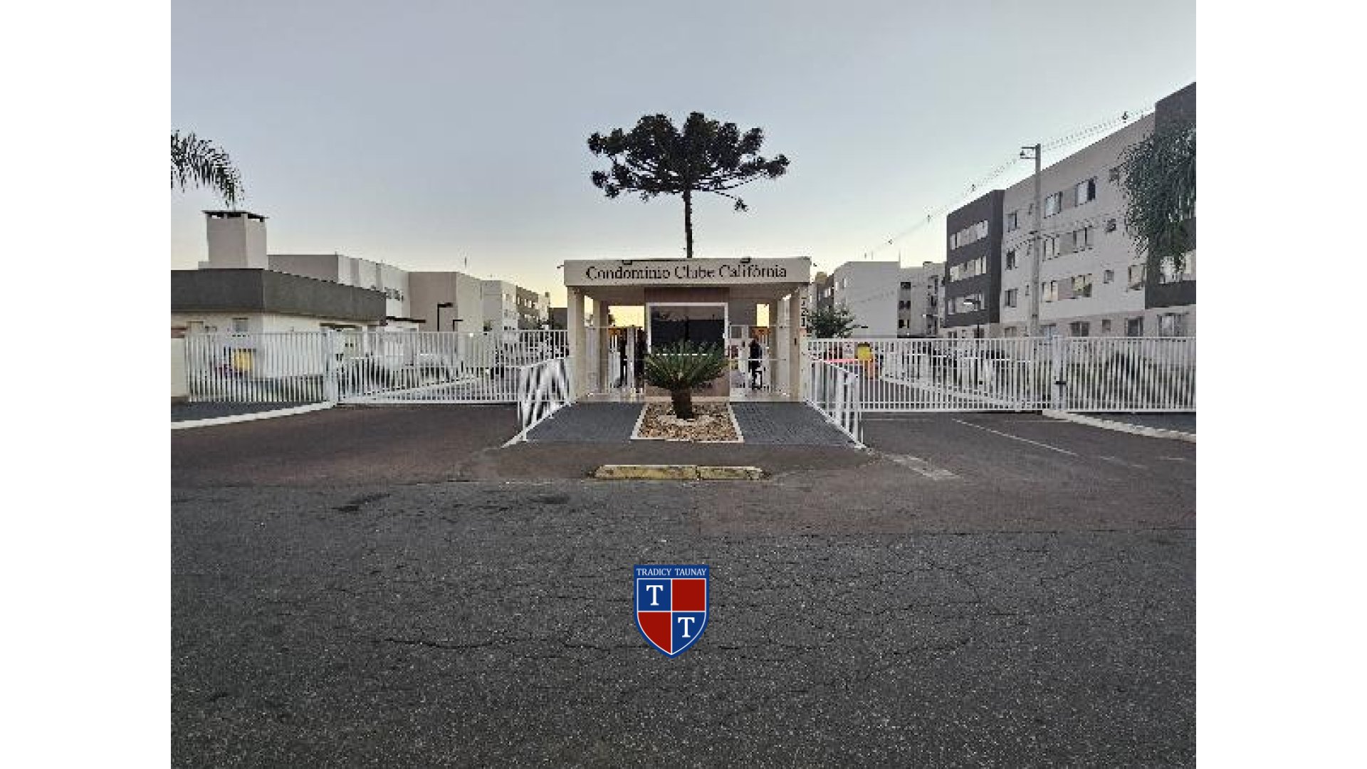 Foto 1 de APARTAMENTO em JARDIM ITAQUI - Imóvel Retomado Caixa