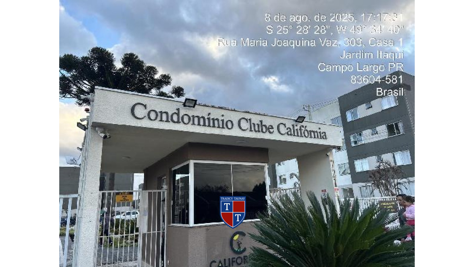 Foto 1 de APARTAMENTO em JARDIM ITAQUI - Imóvel Retomado Caixa