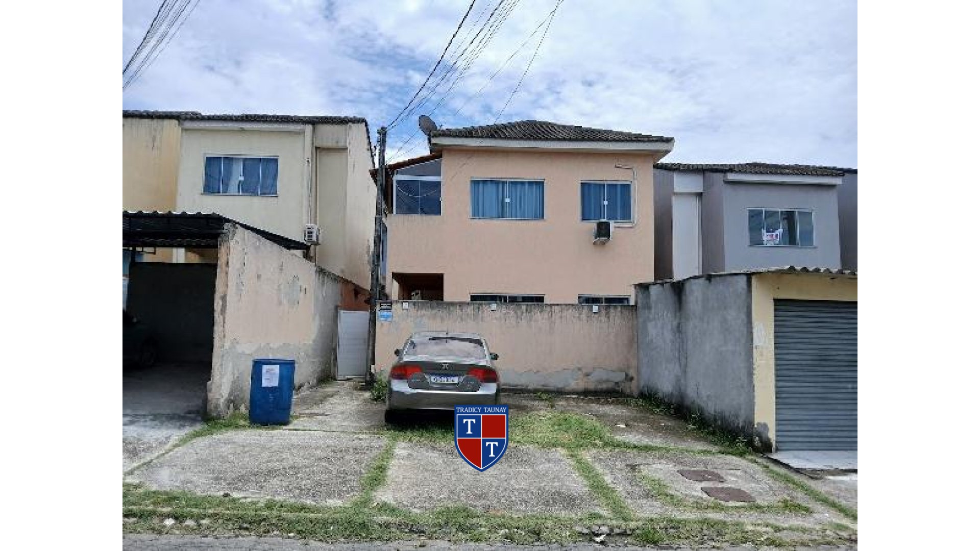 CASA em VILA CAMARIM