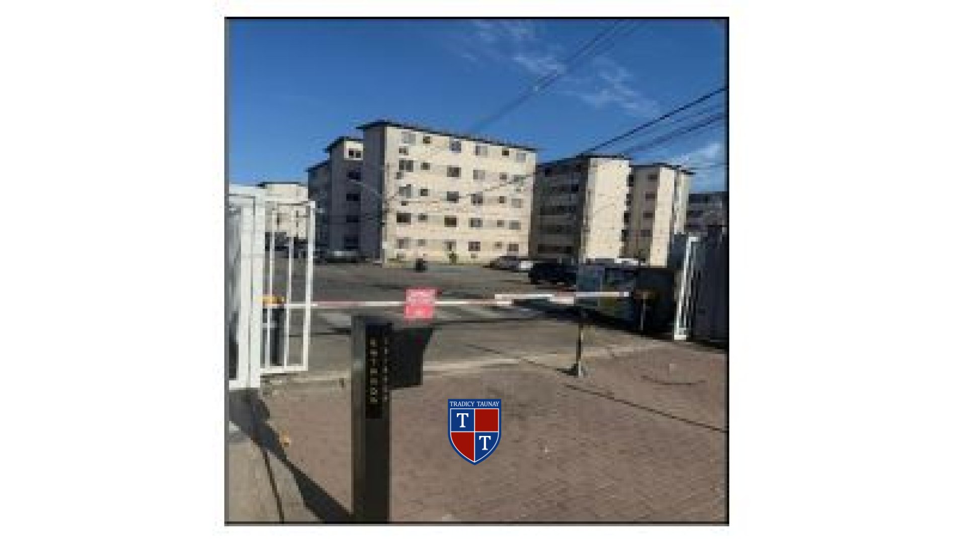 APARTAMENTO em SANTA CRUZ