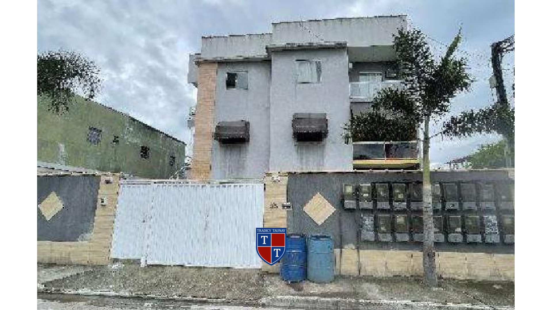 APARTAMENTO em JARDIM CATARINA