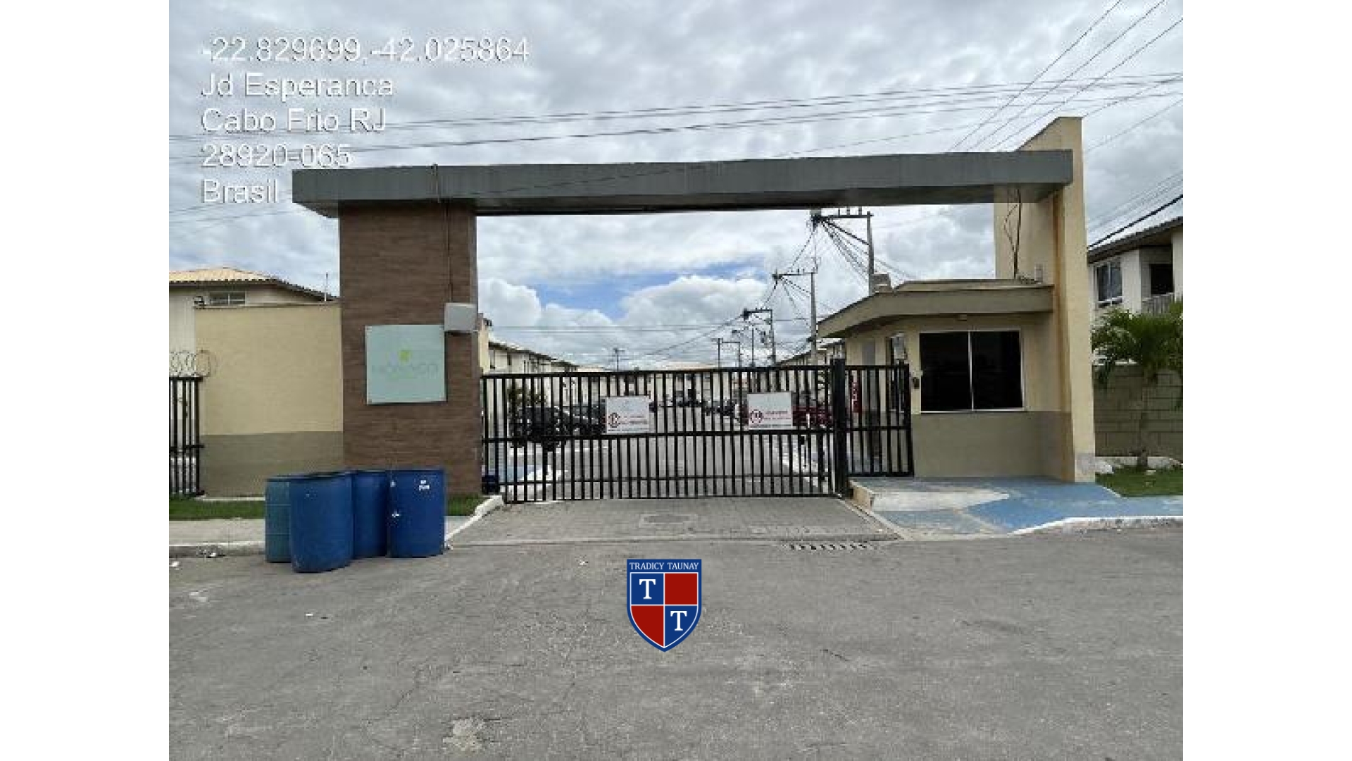 APARTAMENTO em ESTRADA CABO FRIO