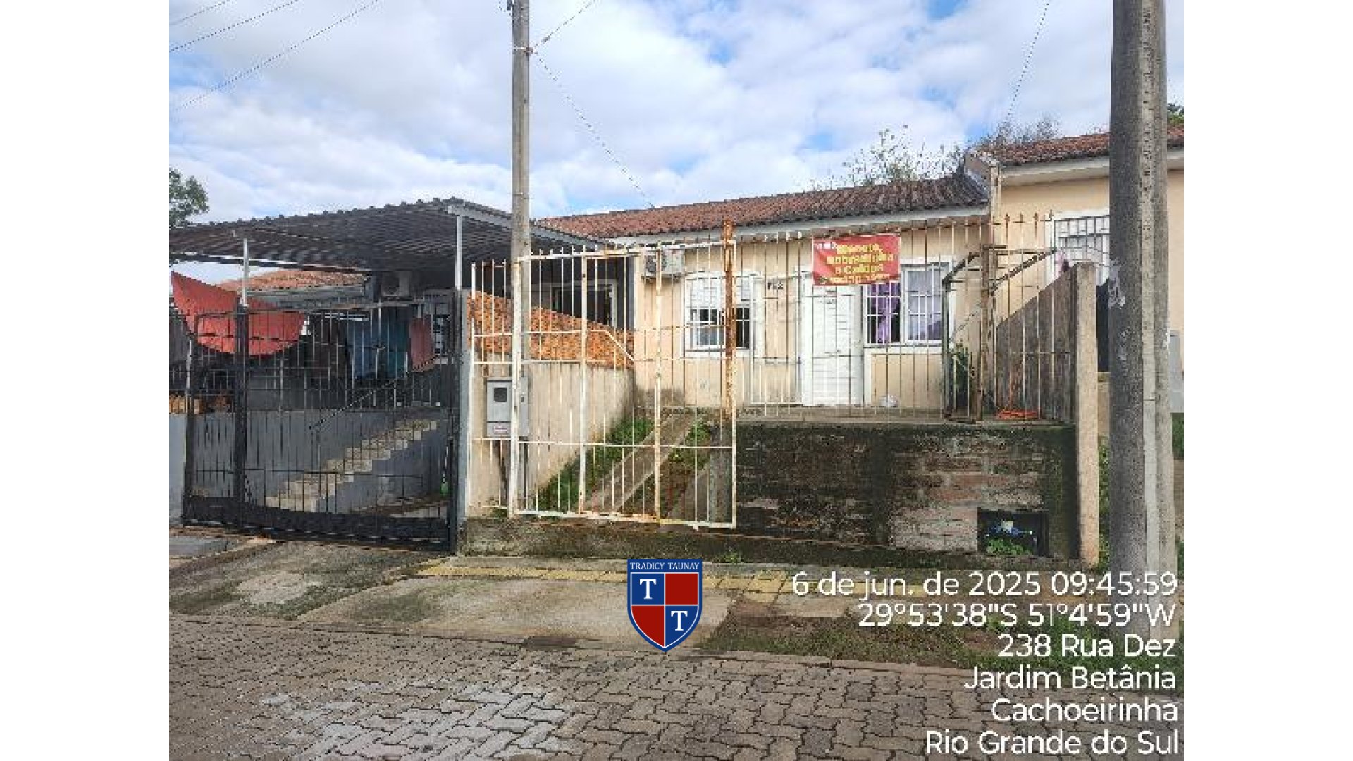 Foto 1 de CASA em JARDIM BETANIA - Imóvel Retomado Caixa