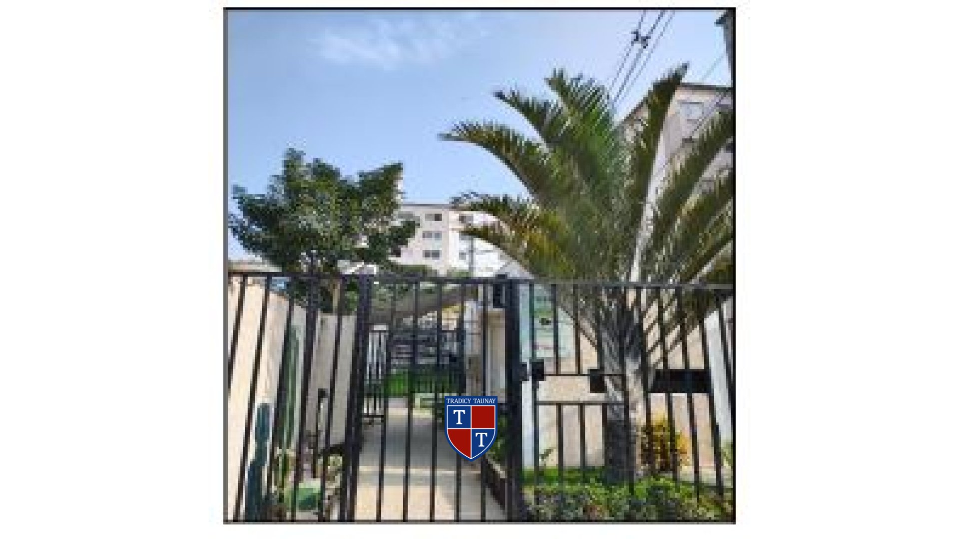 APARTAMENTO em MONJOLOS