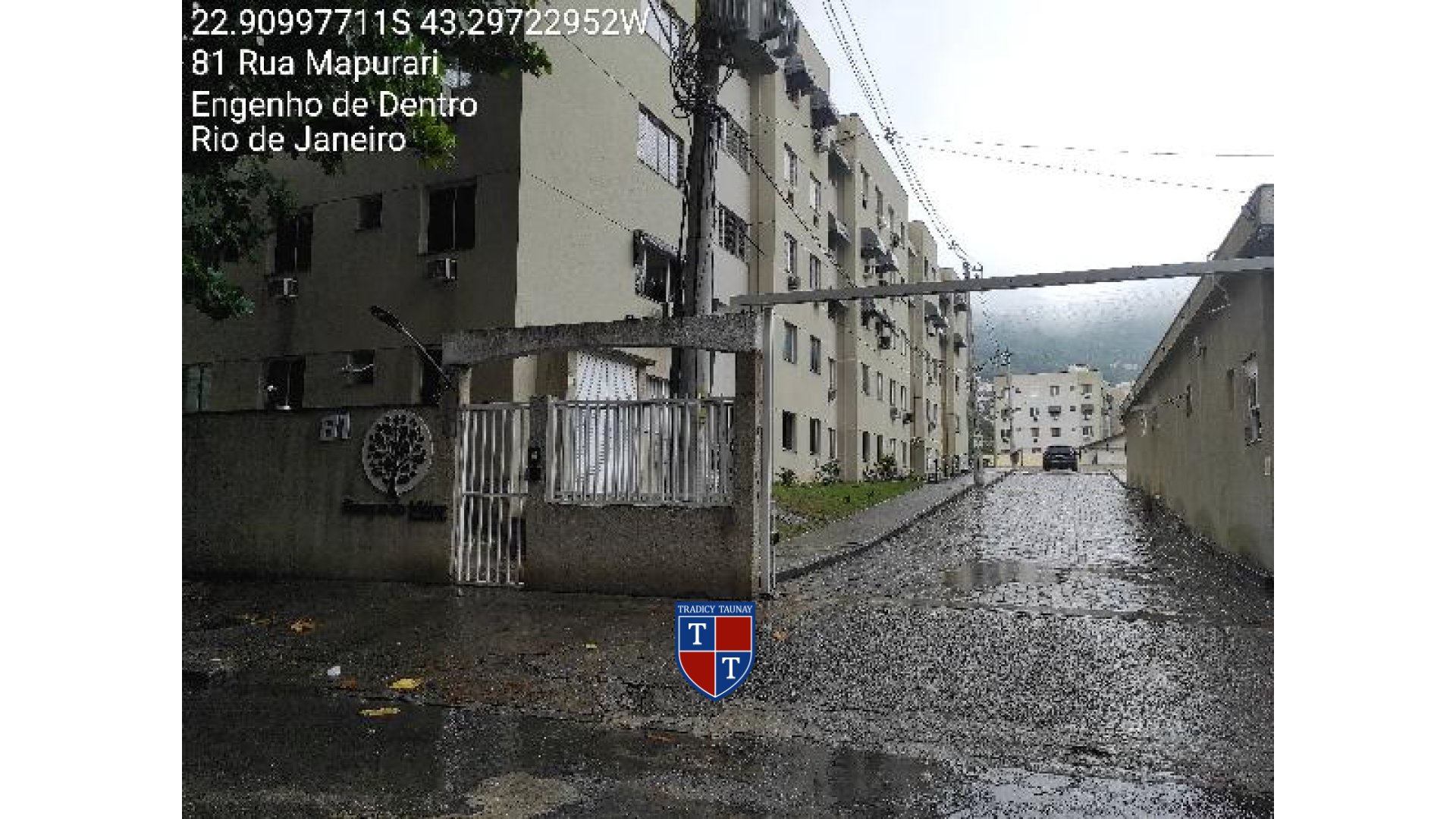 APARTAMENTO em ENGENHO DE DENTRO