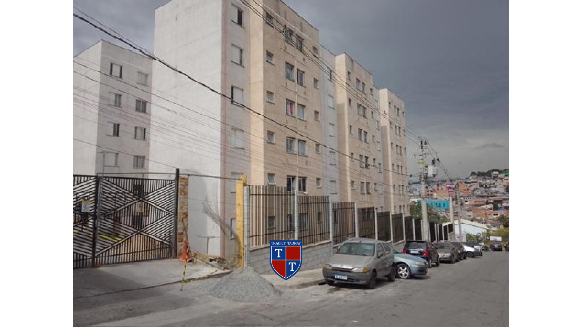 APARTAMENTO em GUAIANAZES