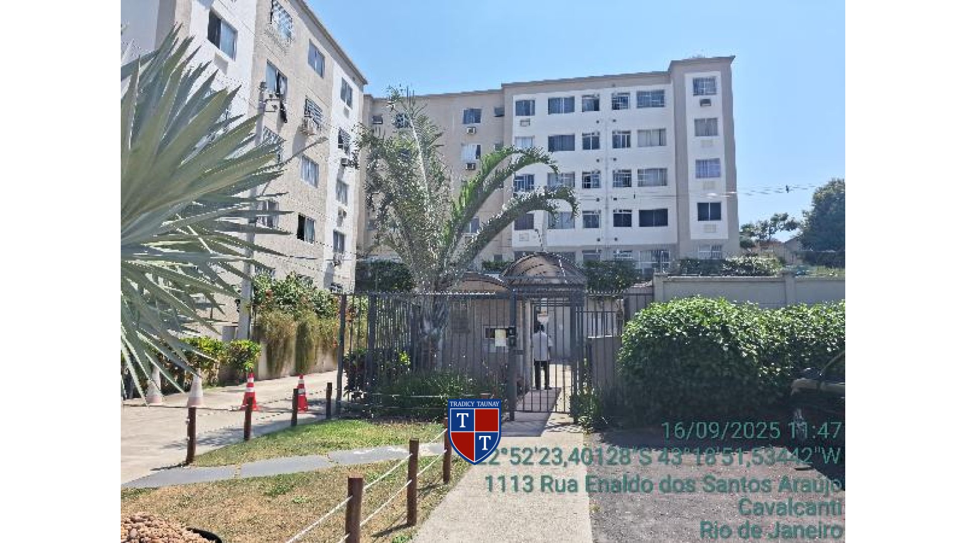 APARTAMENTO em ENGENHEIRO LEAL