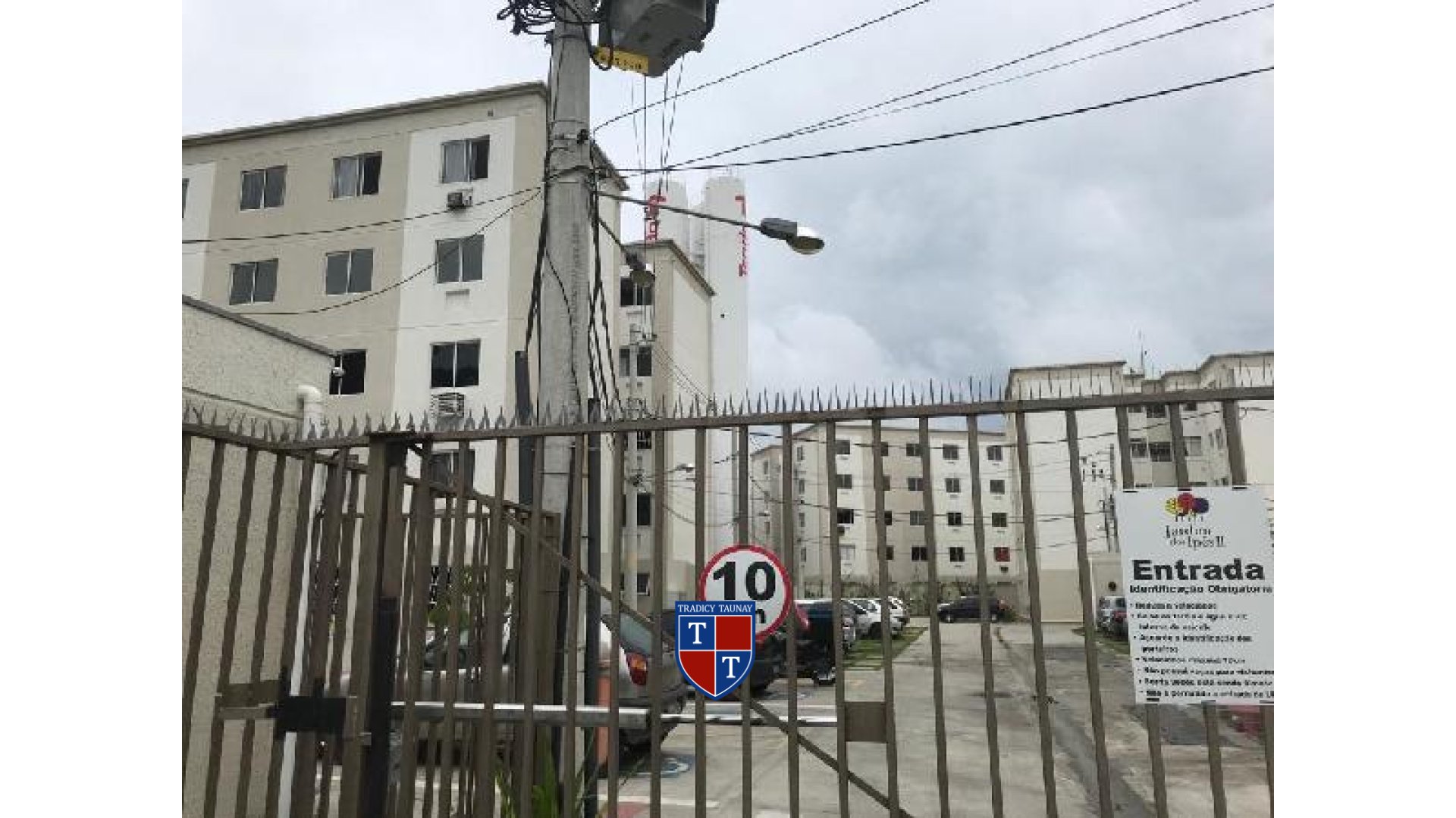 APARTAMENTO em SANTA CRUZ