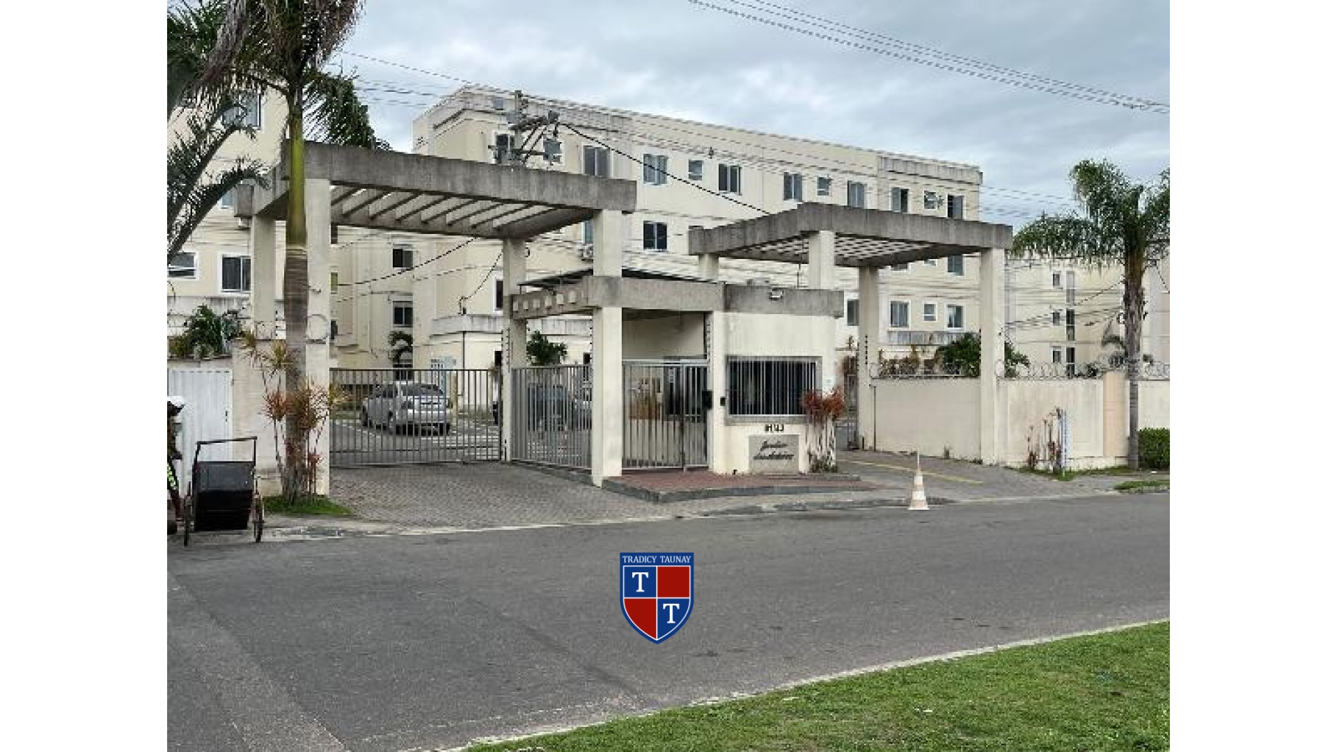 APARTAMENTO em JARDINS DE CAMPOS