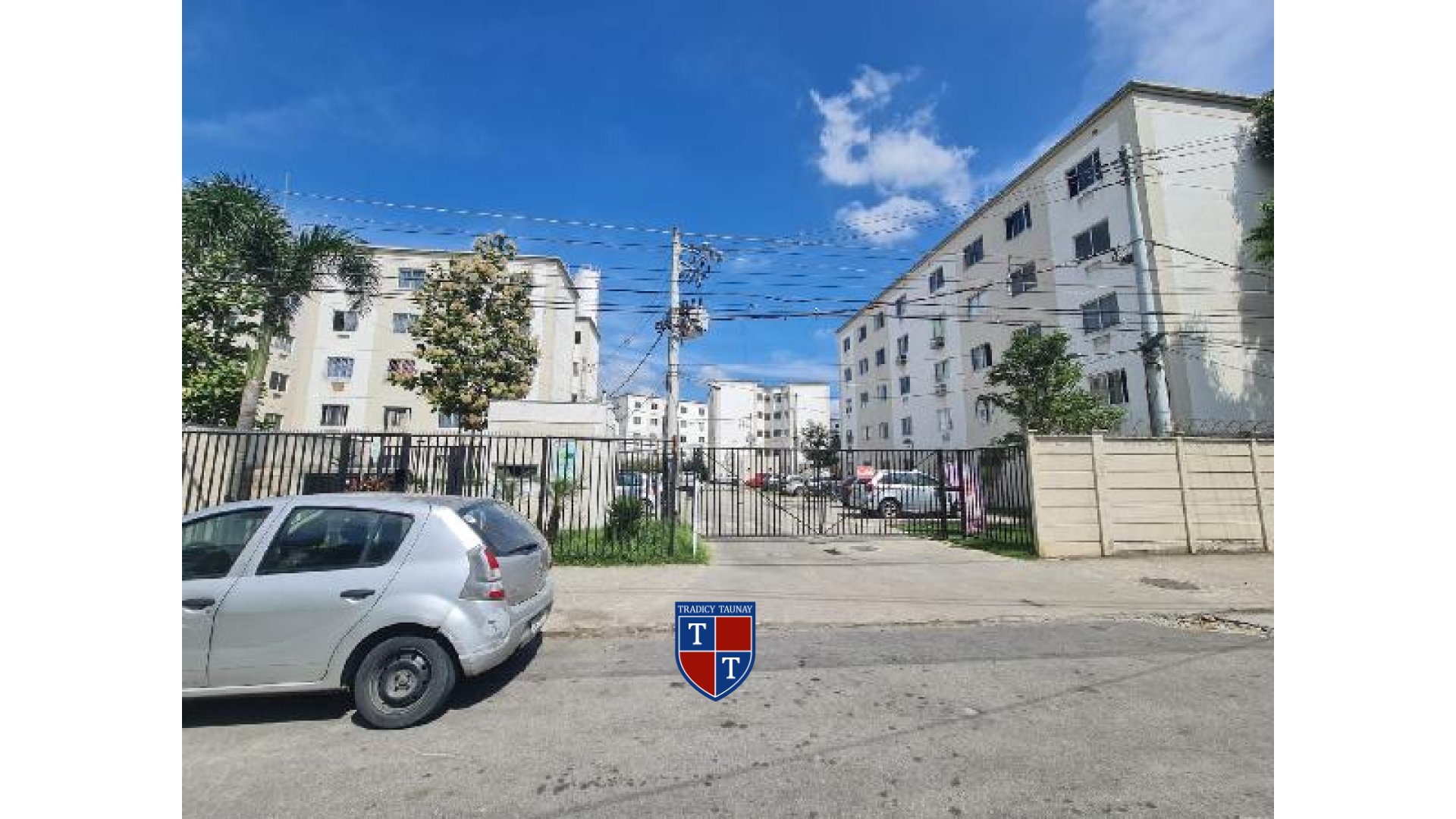 APARTAMENTO em SANTA CRUZ