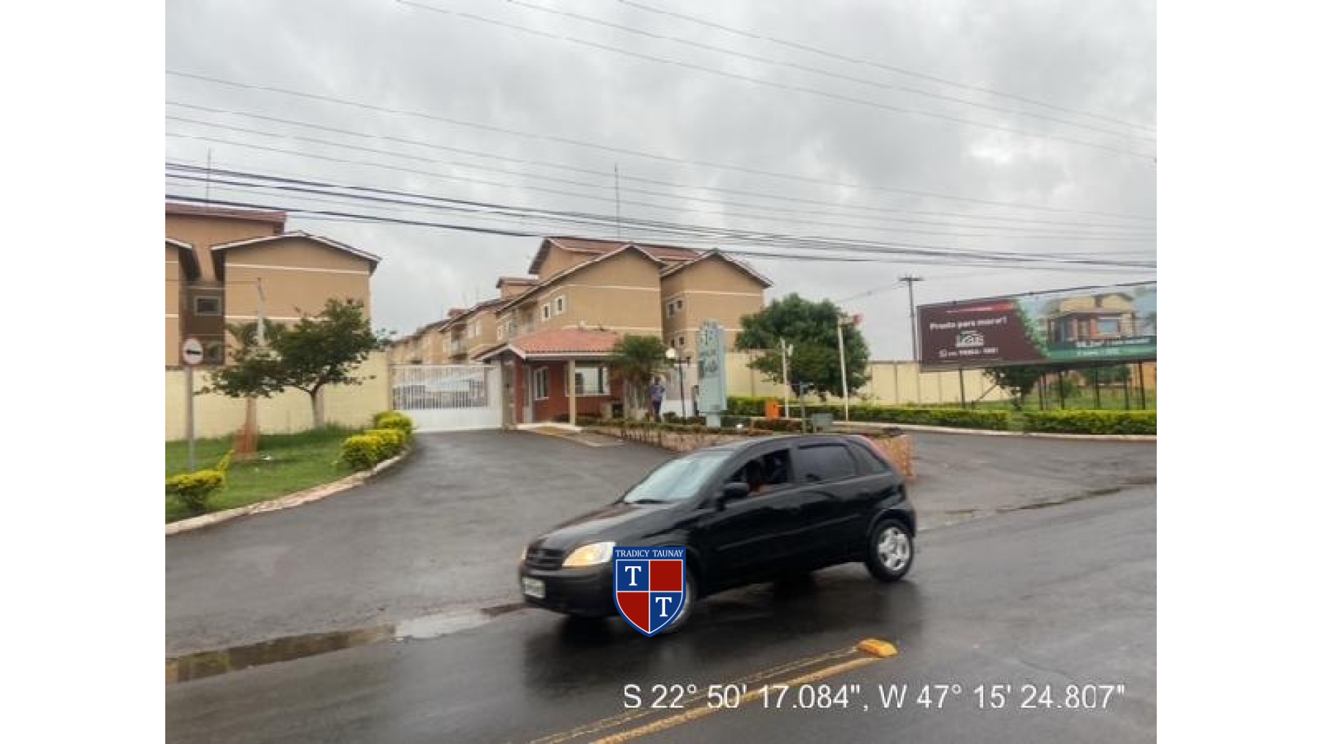 APARTAMENTO em JARDIM MARCHISSOLO