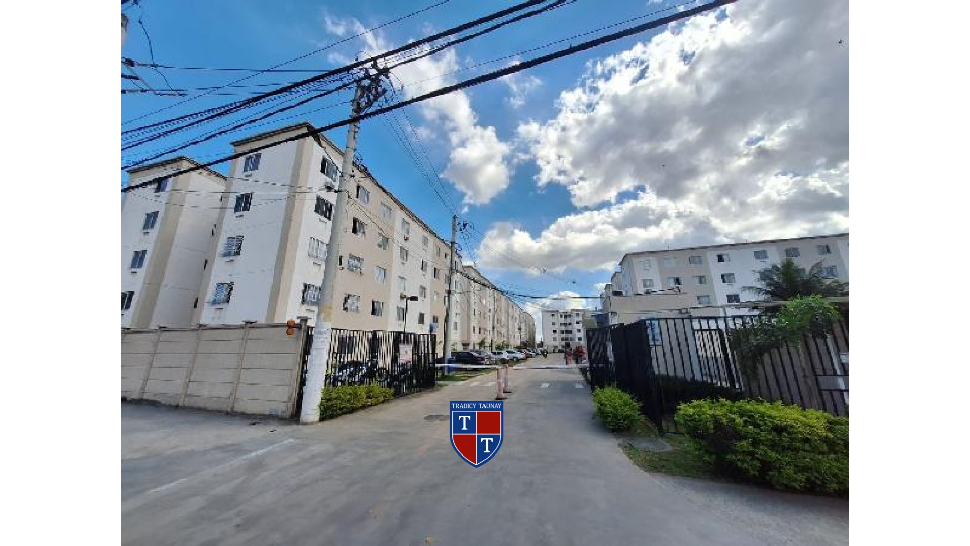 APARTAMENTO em SANTA CRUZ