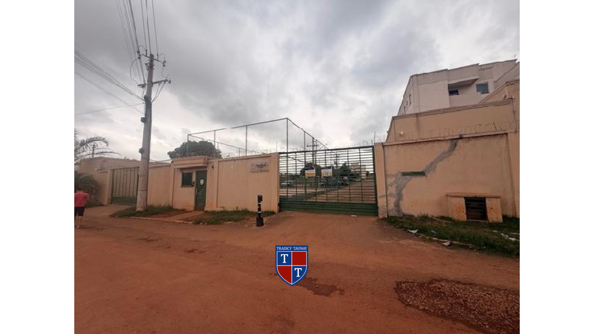Foto 1 de APARTAMENTO em CHACARAS SANTA MARIA - Imóvel Retomado Caixa