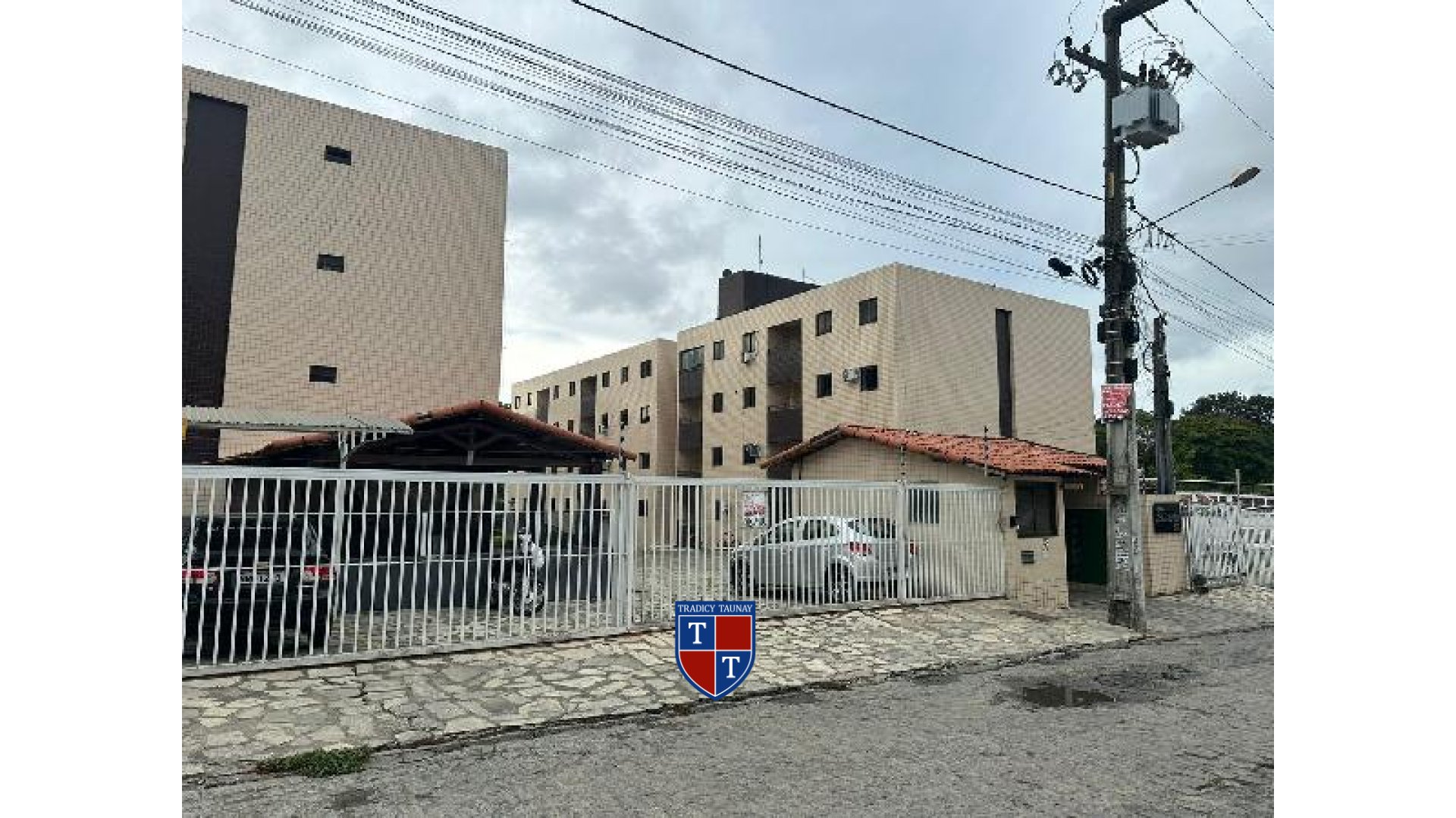 Foto 1 de APARTAMENTO em PLANALTO BOA ESPERANCA - Imóvel Retomado Caixa