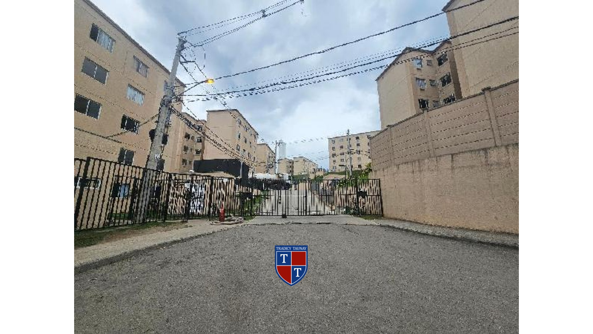 APARTAMENTO em CERAMICA