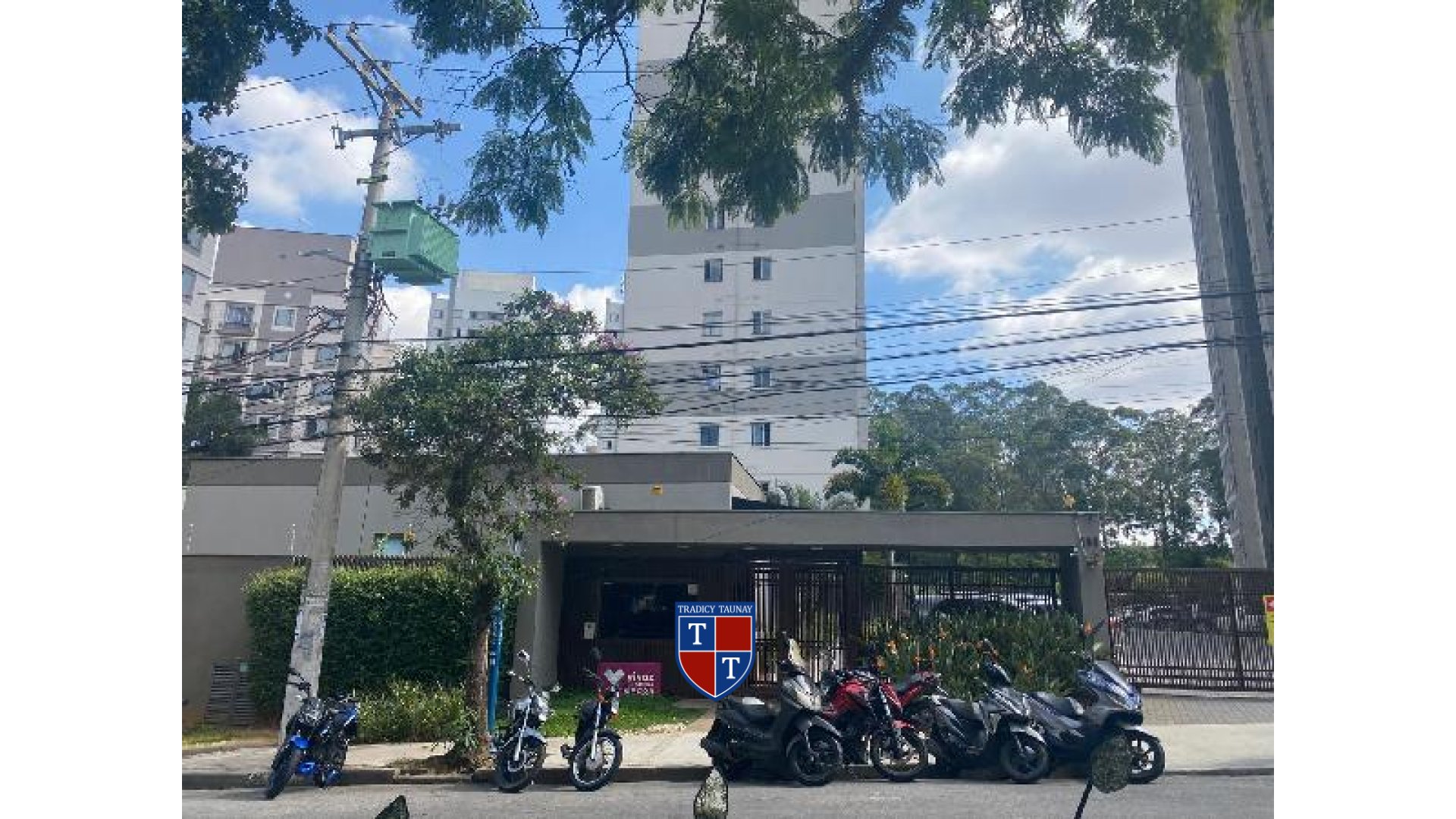 Foto 1 de APARTAMENTO em JARDIM SANTA EMILIA - Imóvel Retomado Caixa