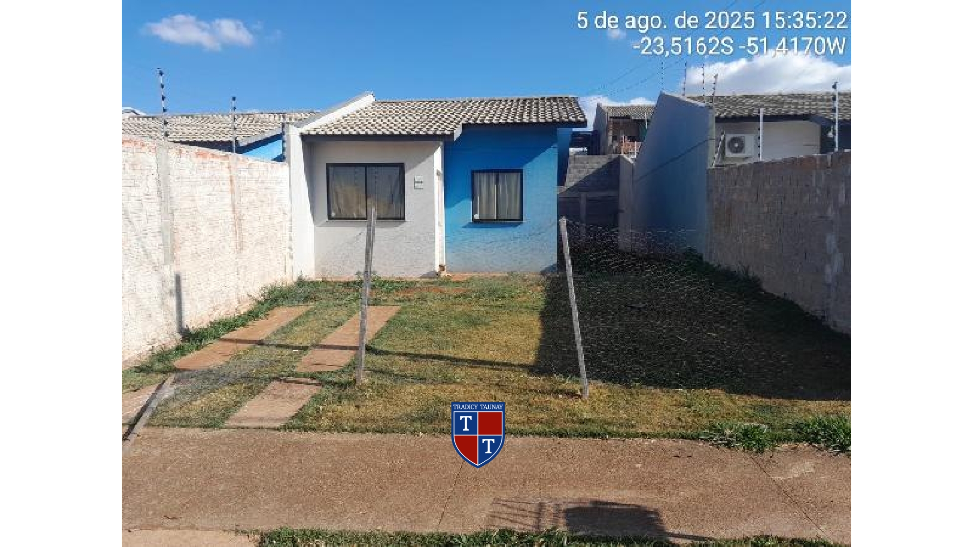 CASA em CONJUNTO HABITACIONAL SOLO SAGRADO