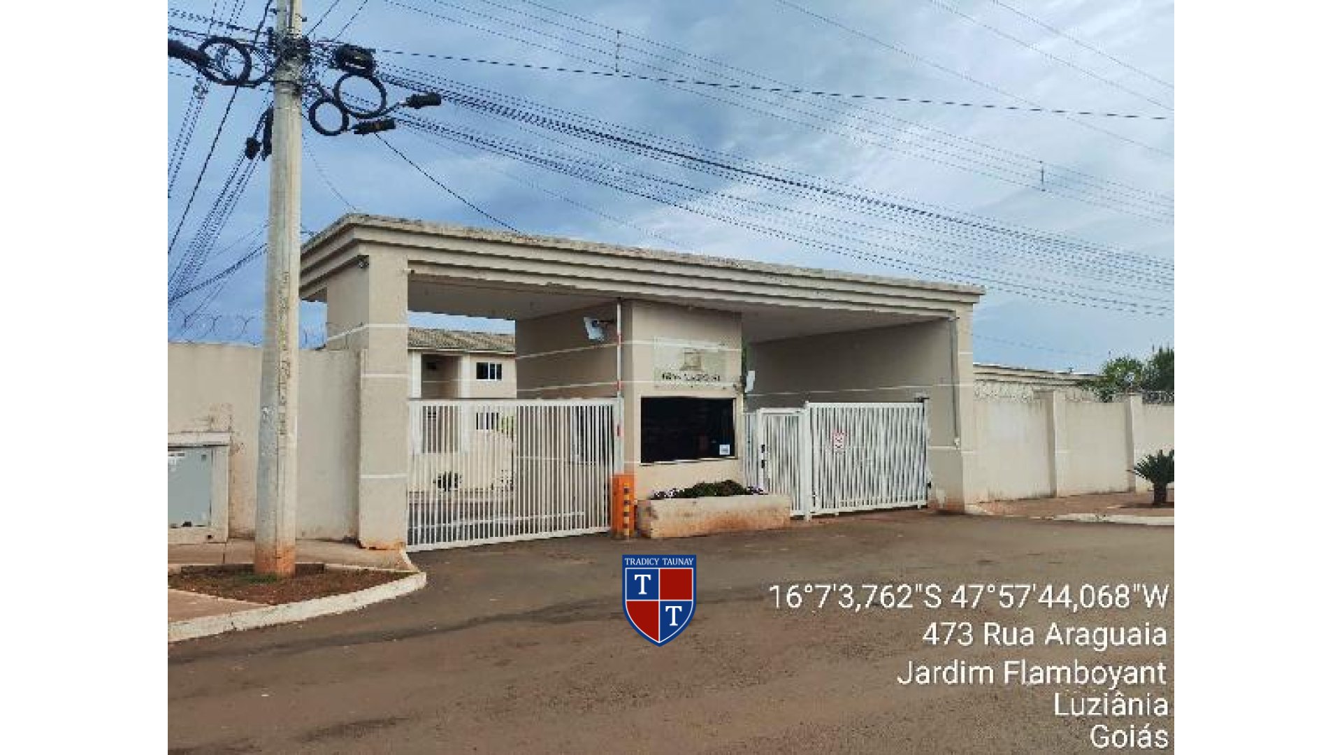 Foto 1 de APARTAMENTO em FAZENDA SAIA VELHA - Imóvel Retomado Caixa
