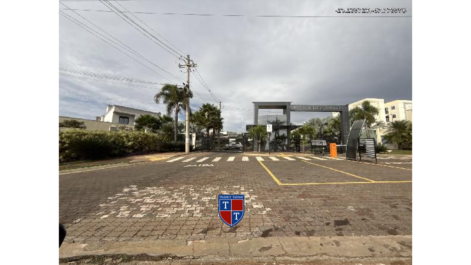 APARTAMENTO em RECREIO DAS ACACIAS