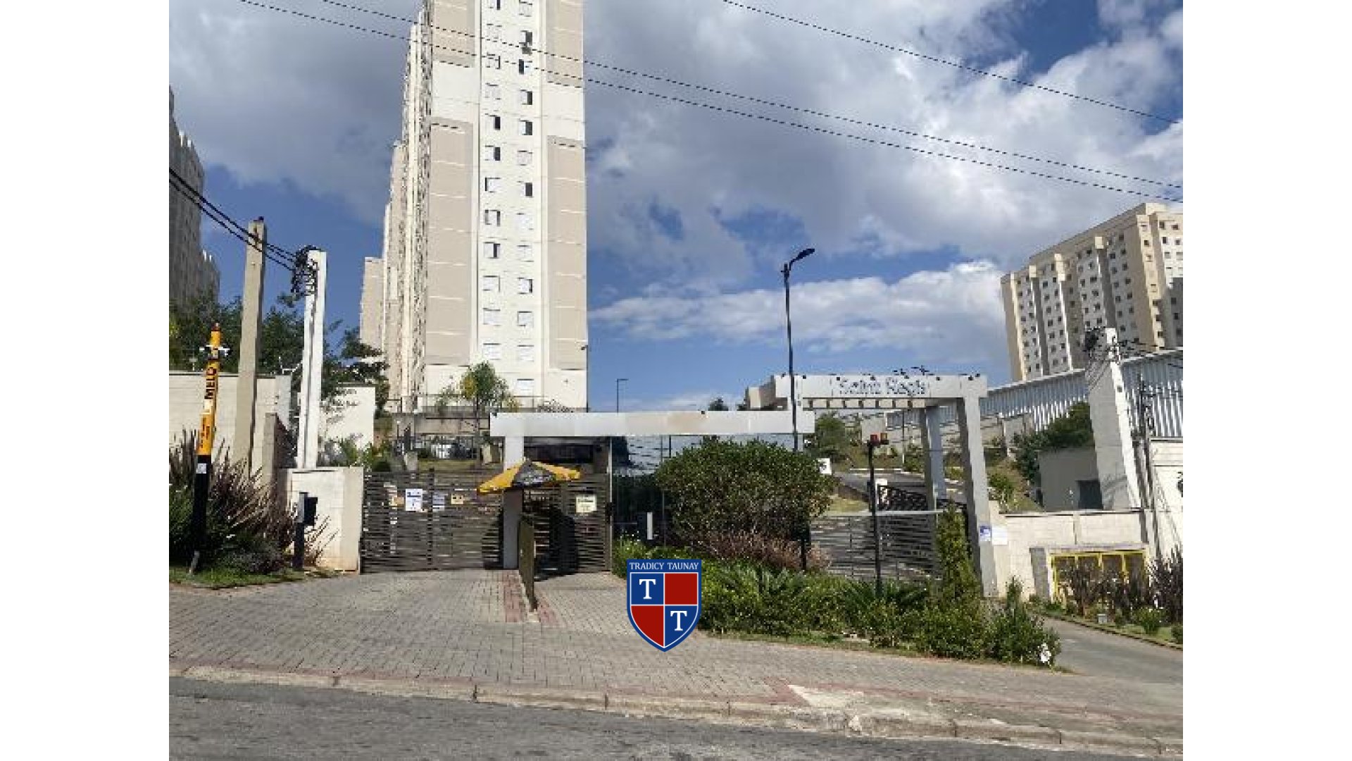 Foto 1 de APARTAMENTO em GUAIANAZES - Imóvel Retomado Caixa
