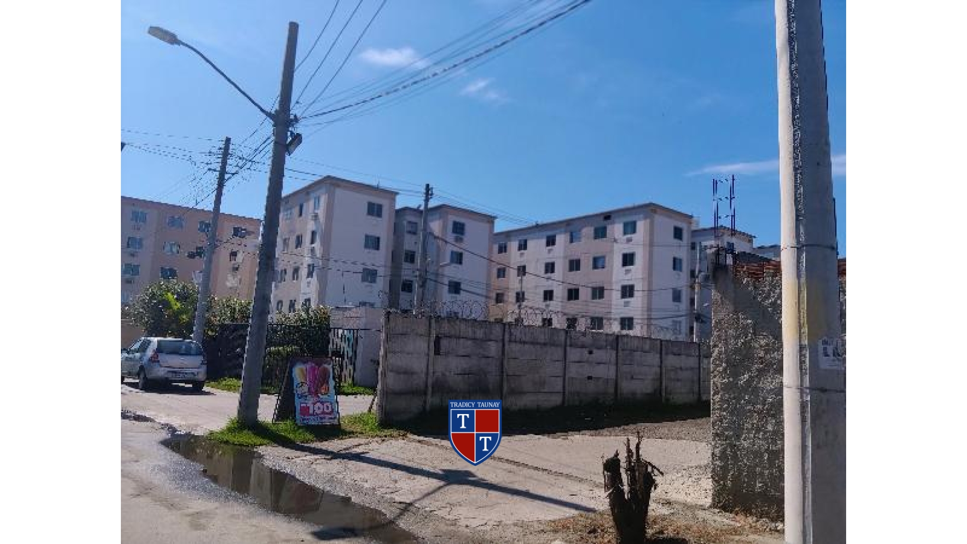 APARTAMENTO em SANTA CRUZ