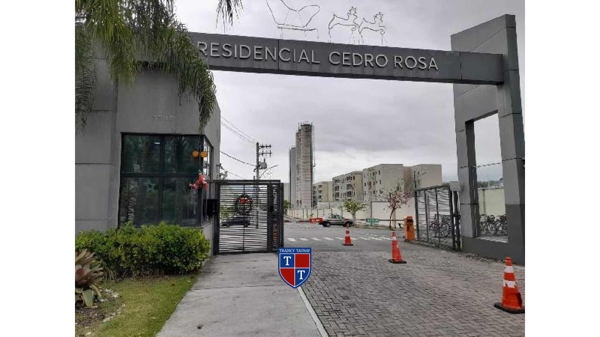 Foto 1 de APARTAMENTO em INHOAIBA - Imóvel Retomado Caixa