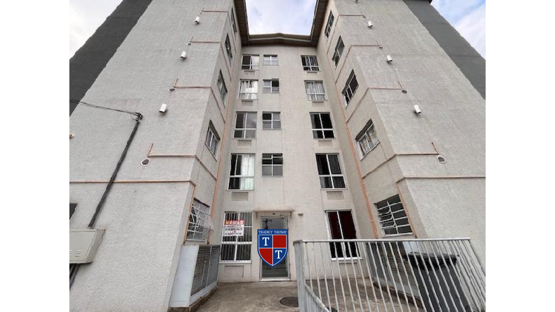 Foto 1 de APARTAMENTO em SANTA CRUZ - Imóvel Retomado Caixa