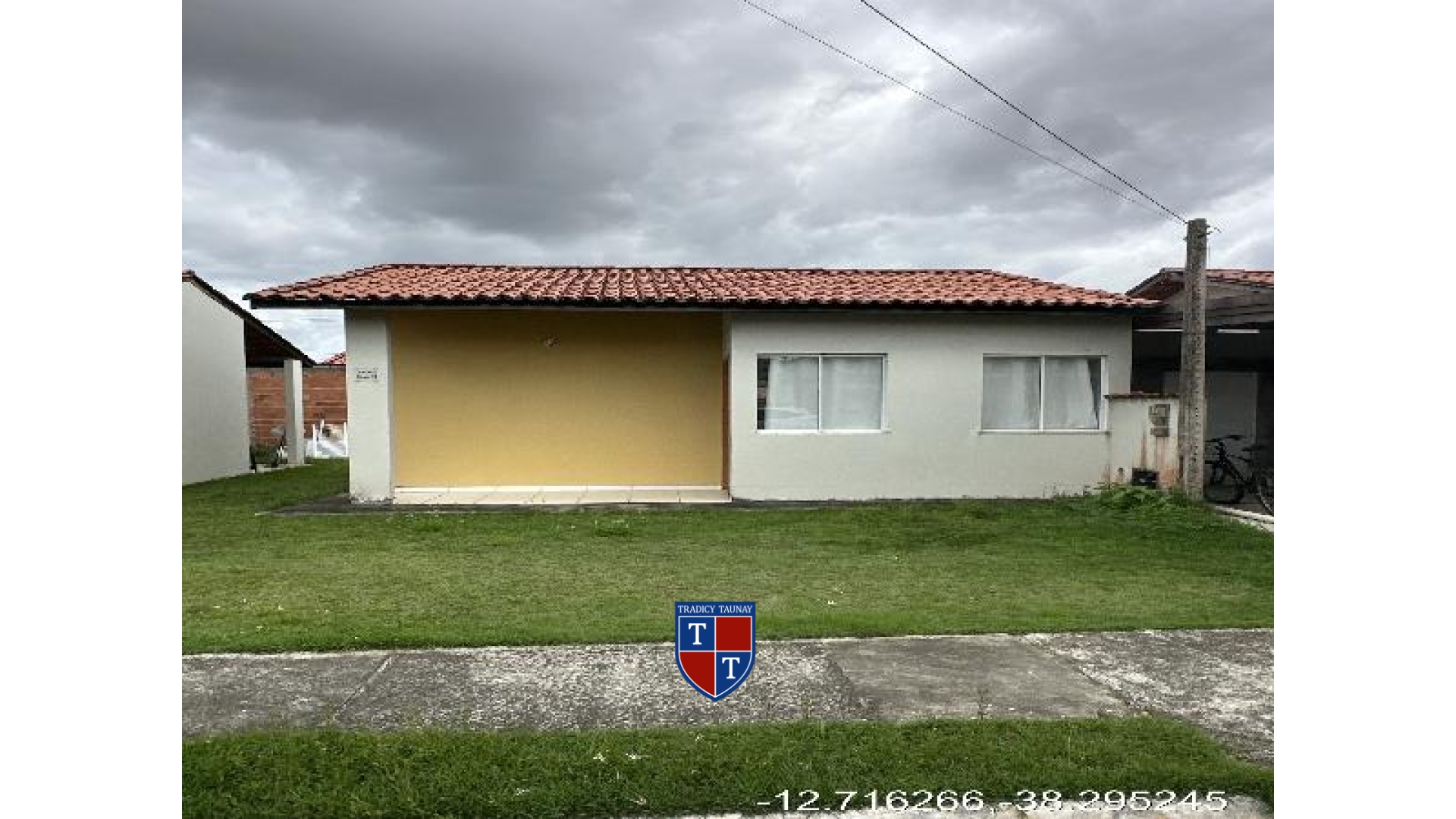CASA em JARDIM LIMOEIRO