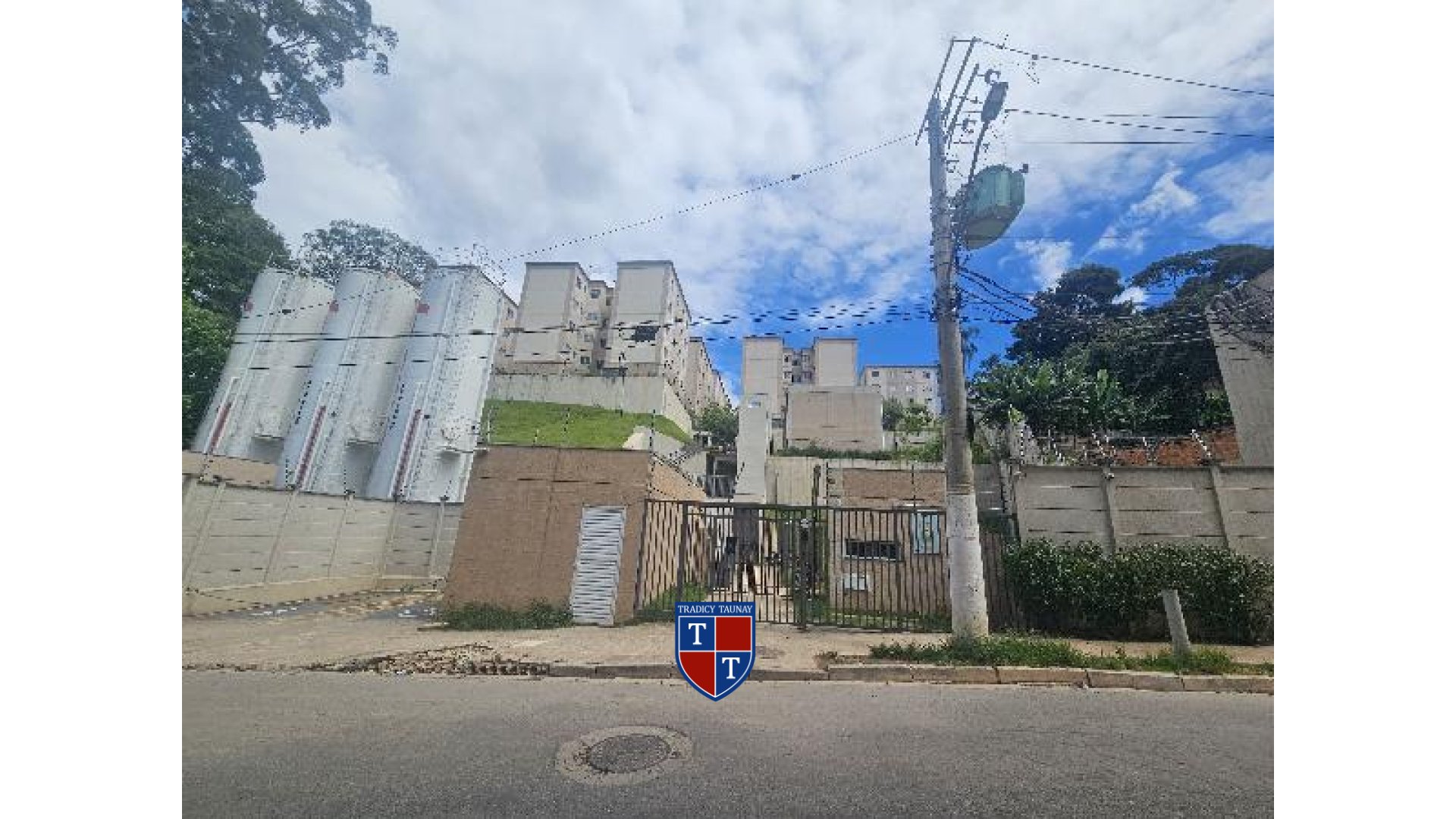 Foto 1 de APARTAMENTO em JARDIM RECANTO VERDE - Imóvel Retomado Caixa
