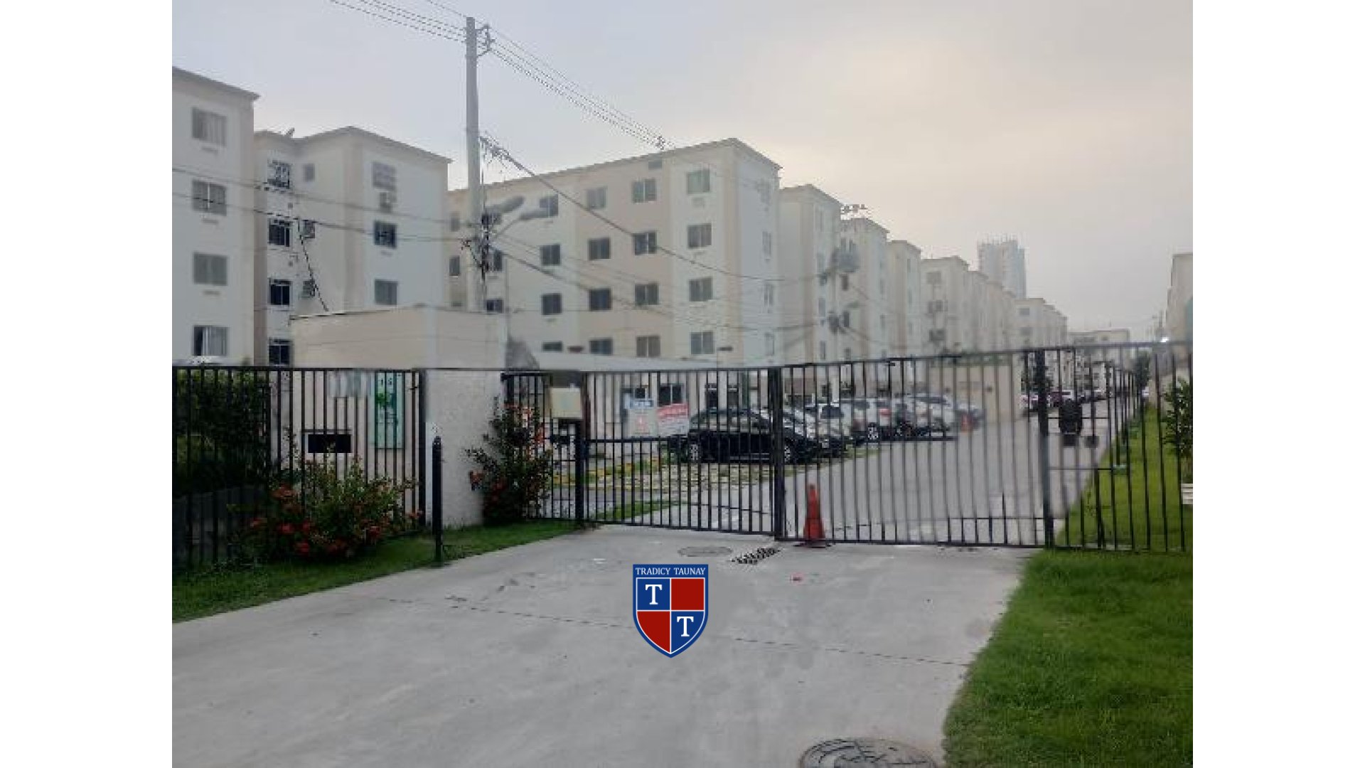 Foto 1 de APARTAMENTO em FREG DE SANTA CRUZ - Imóvel Retomado Caixa
