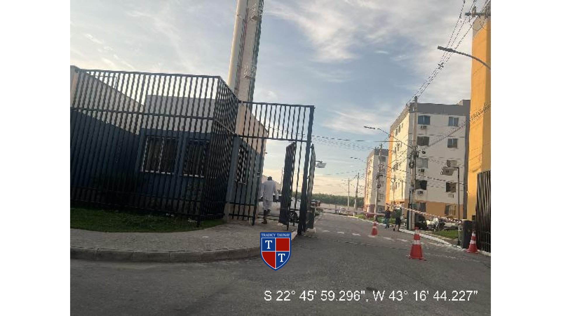 Foto 1 de APARTAMENTO em JARDIM GRAMACHO - Imóvel Retomado Caixa