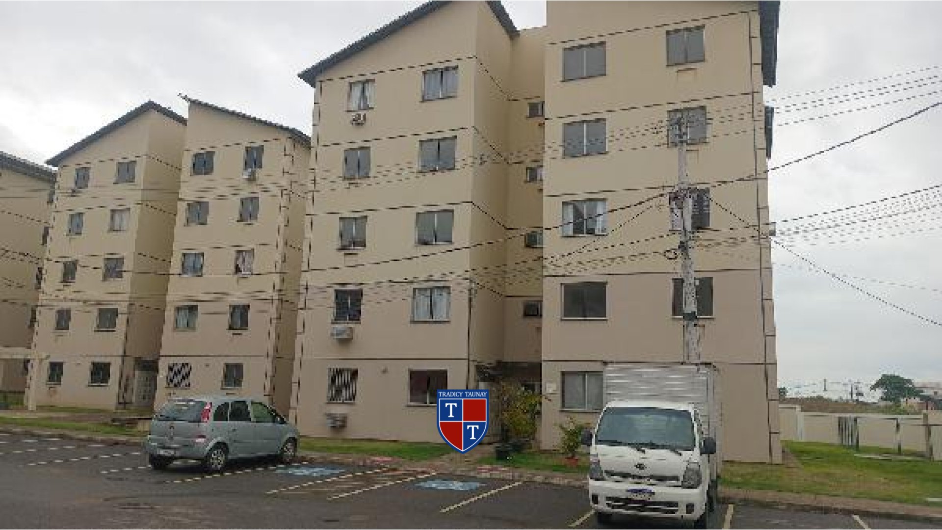 APARTAMENTO em MARAPICU
