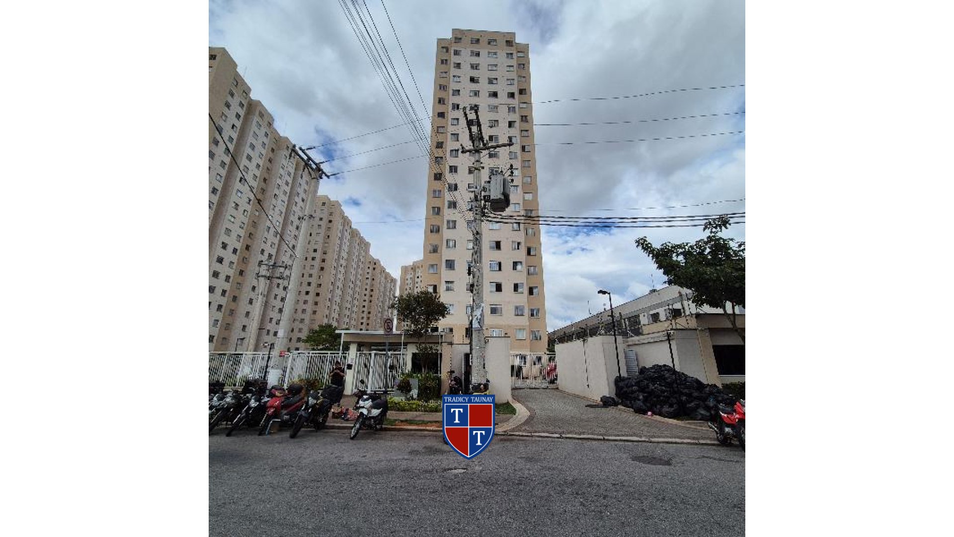 Foto 1 de APARTAMENTO em PARQUE FONGARO - Imóvel Retomado Caixa