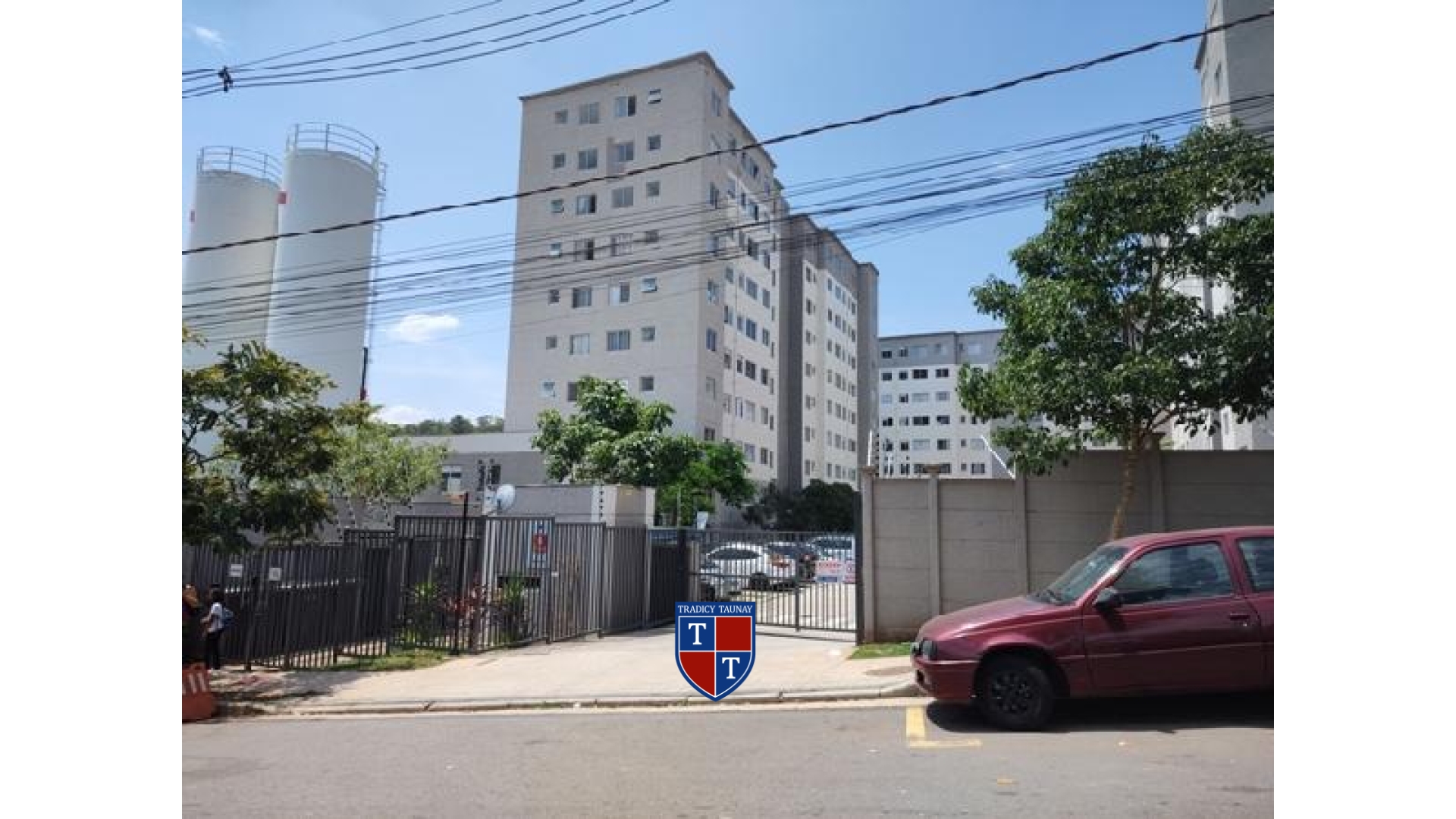 APARTAMENTO em CHACARA MARIA TRINDADE