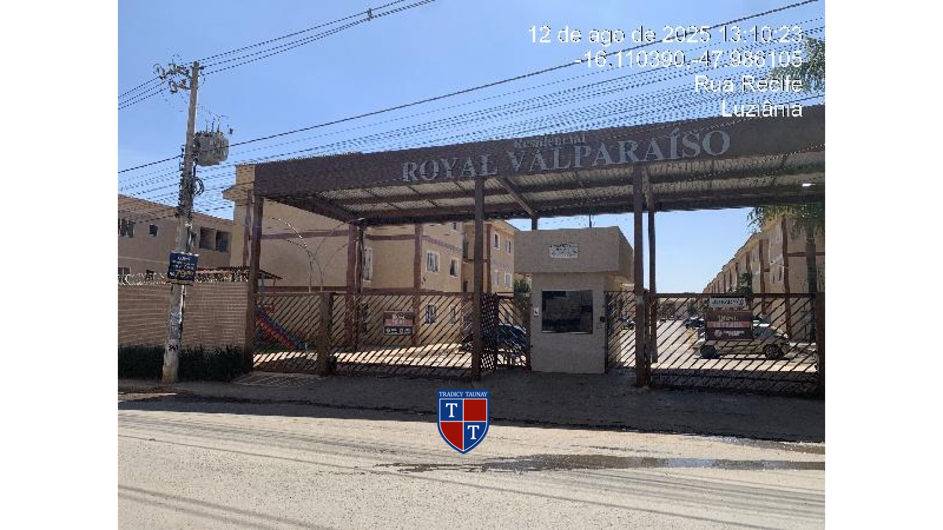 Foto 1 de APARTAMENTO em CHACARAS E MANSOES SANTA MARIA - Imóvel Retomado Caixa