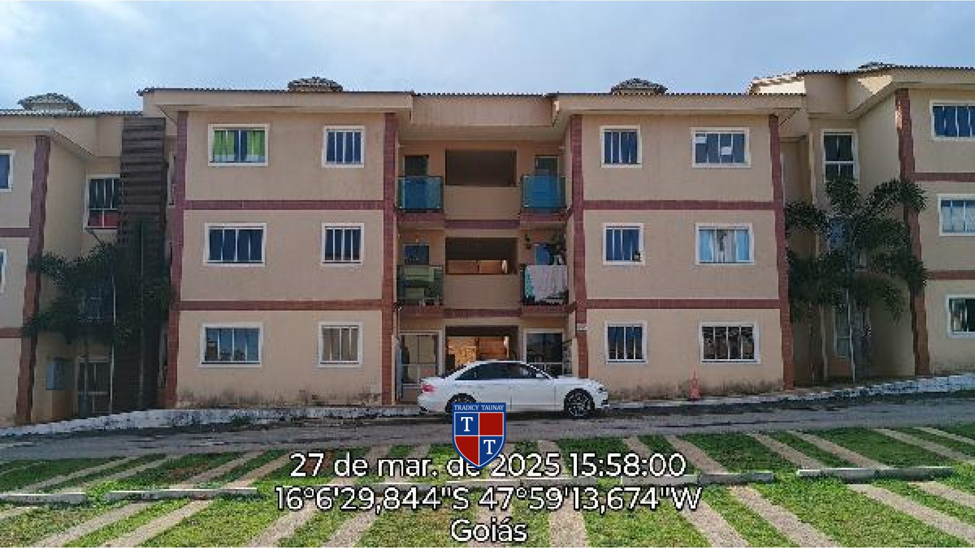 Foto 1 de APARTAMENTO em CHACARAS E MANSOES SANTA MARIA - Imóvel Retomado Caixa