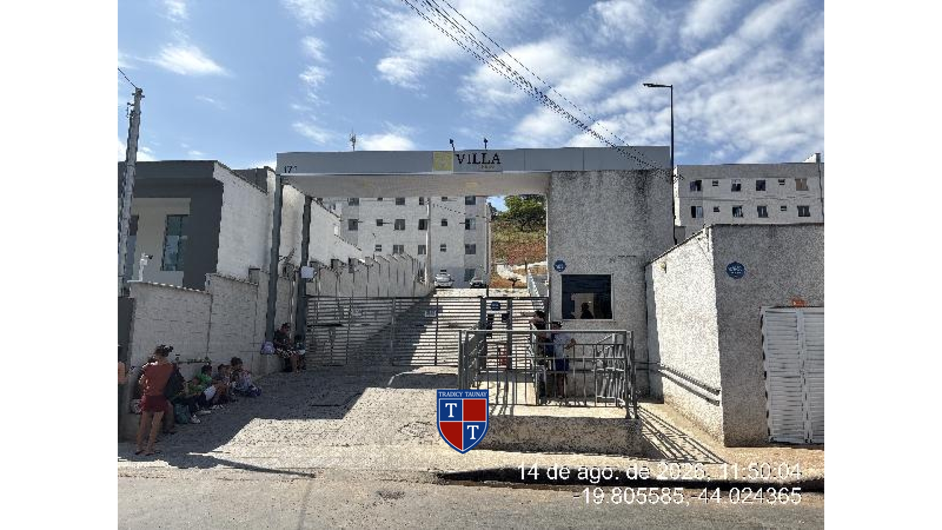 APARTAMENTO em FELIXLANDIA (JUSTINOPOLIS)