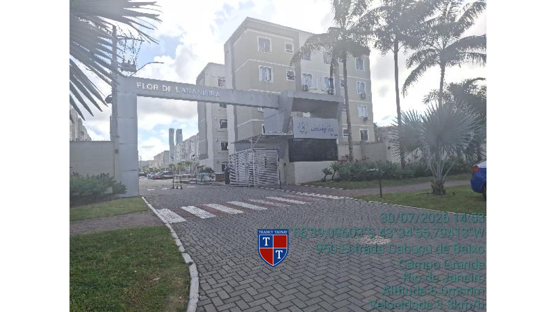 APARTAMENTO em GUARATIBA