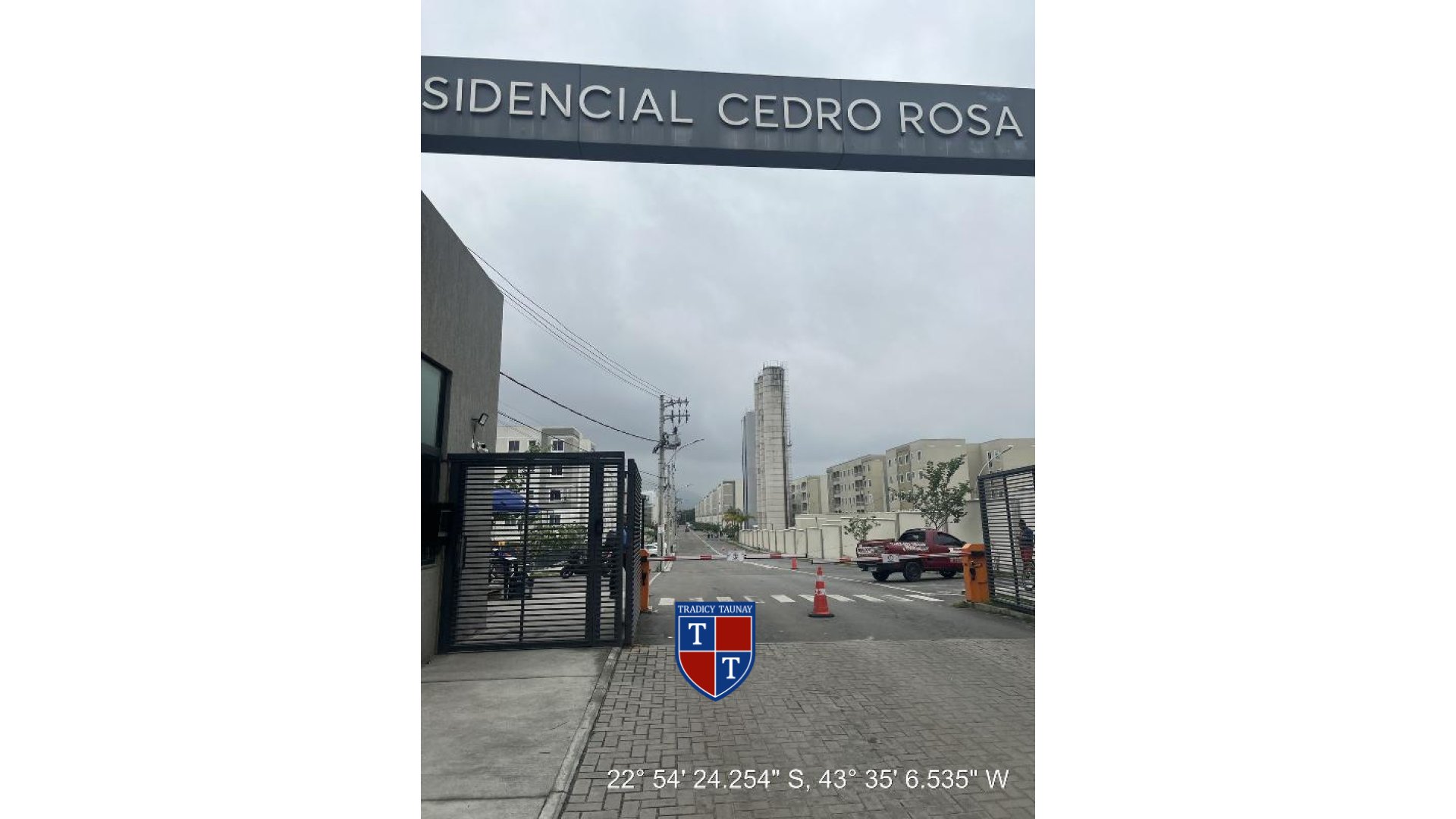 Foto 1 de APARTAMENTO em INHOAIBA - Imóvel Retomado Caixa