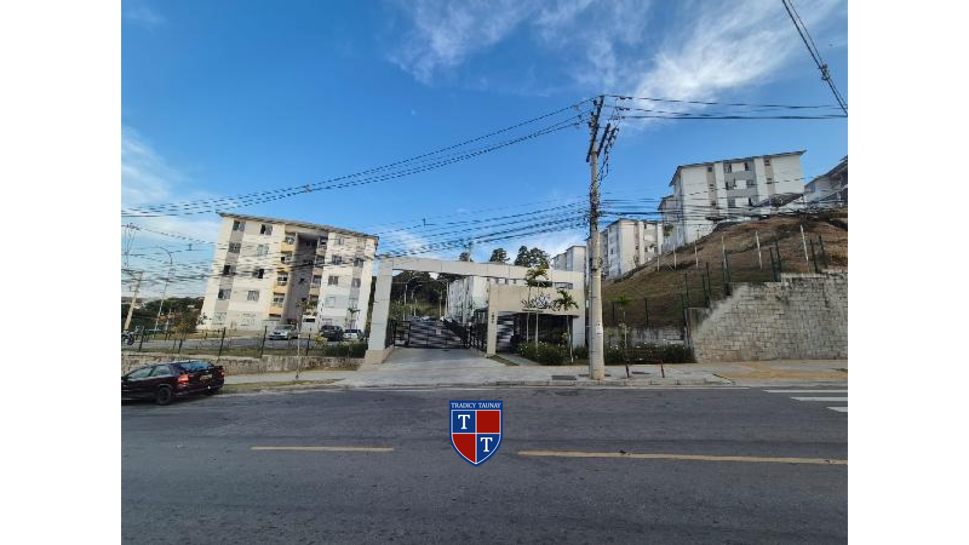 APARTAMENTO em JARDIM VITORIA